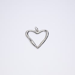 20660 Dije Corazón Irregular Abierto Plateado