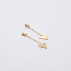 9705 Pendientes Flecha Oro