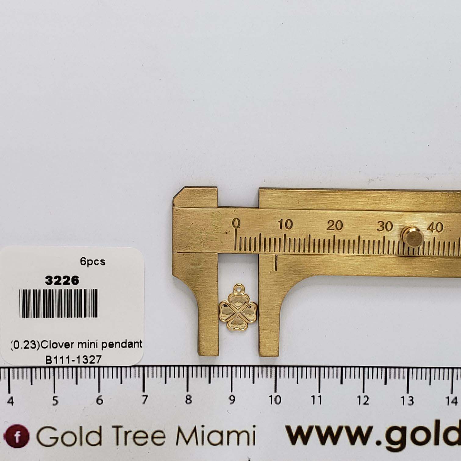 3226 Mini Clover Pendant