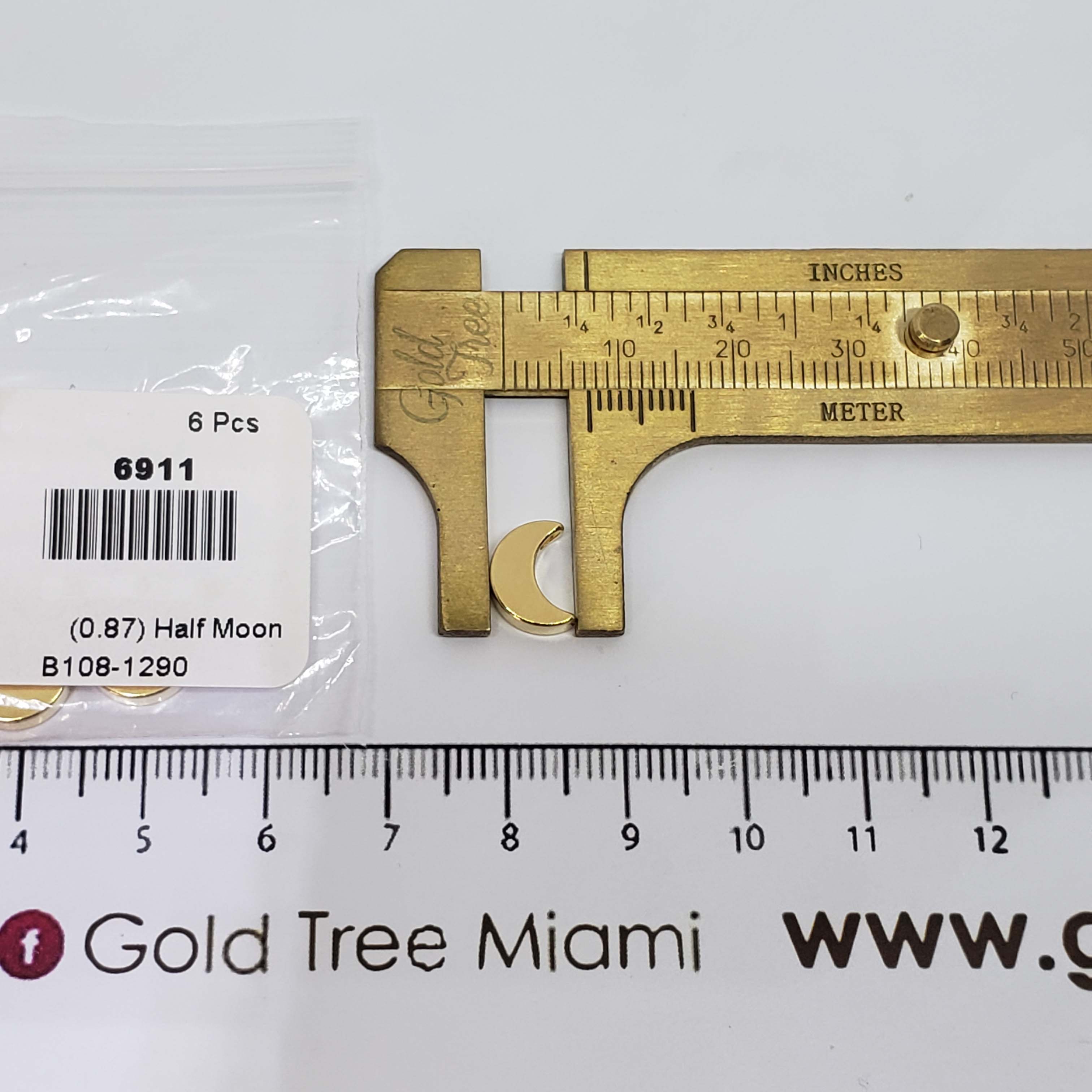 6911 Crescent Moon Connector