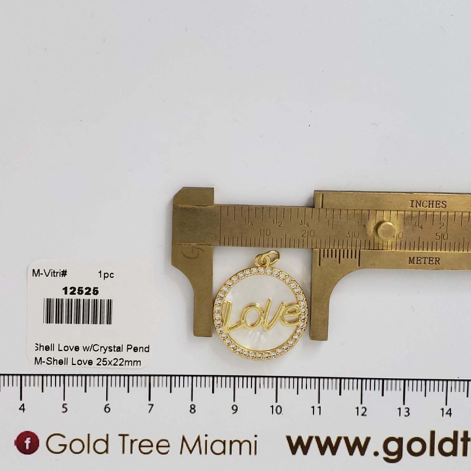 12525 Round Shell Love Pendant with Crystal