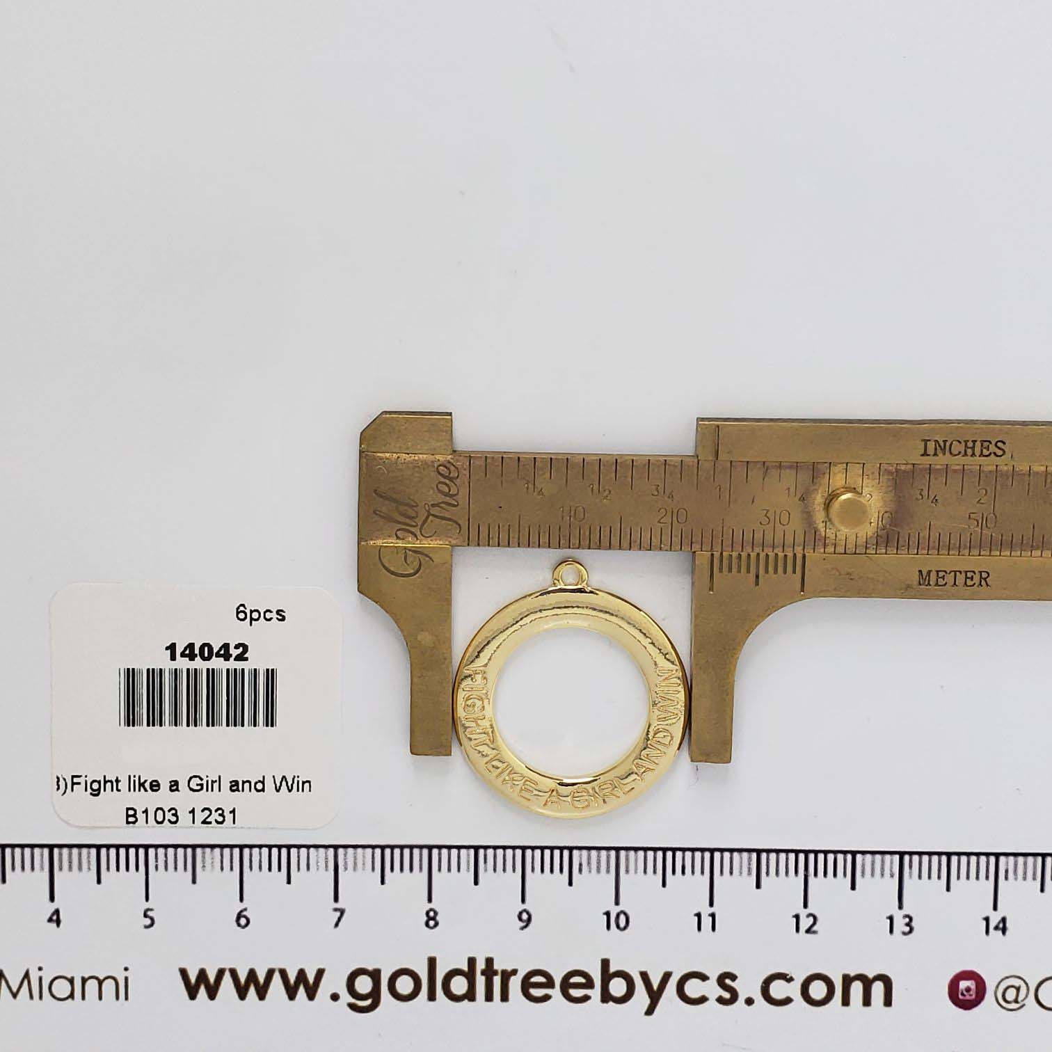 14042 Fight like a Girl and Win Round Pendant