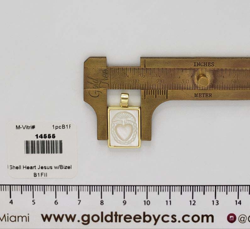 14555 Shell Heart Jesus with Bizel Pendant