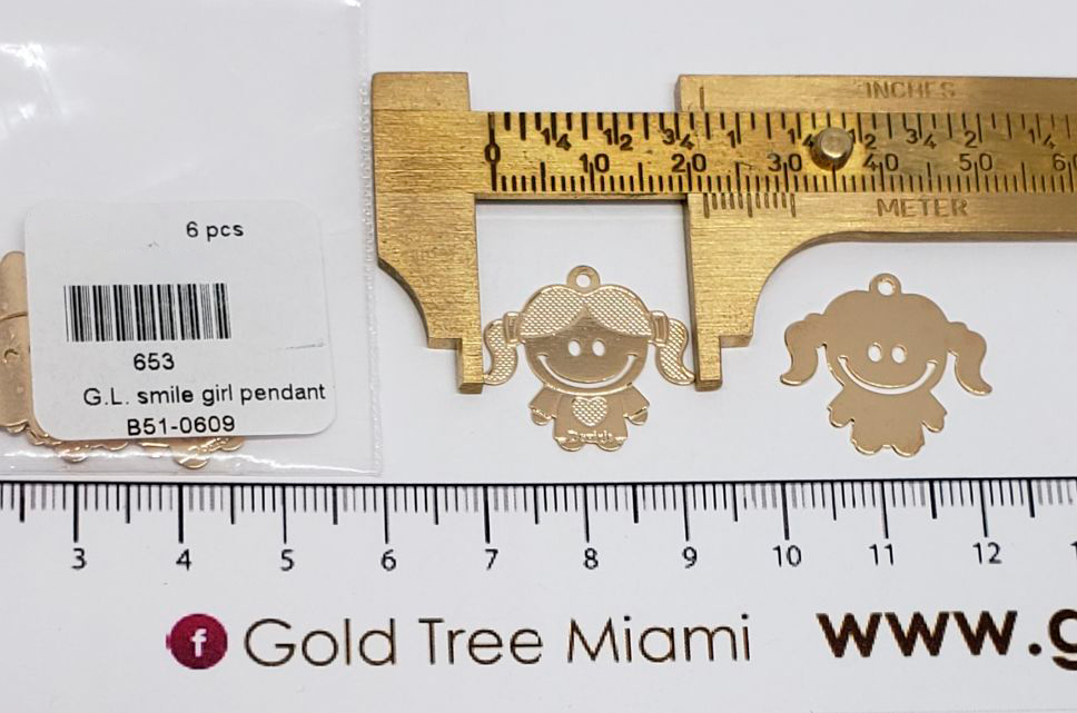 653 Smile Girl Pendant