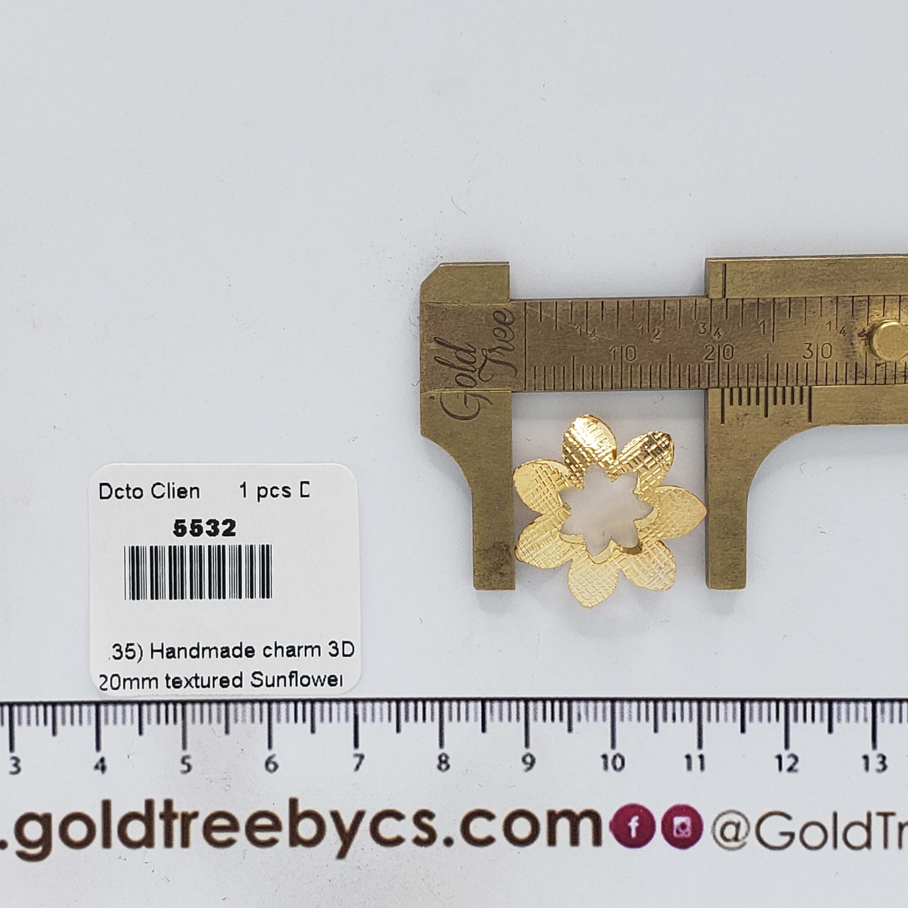 5532 Handmade 3D Textured Flower Charm