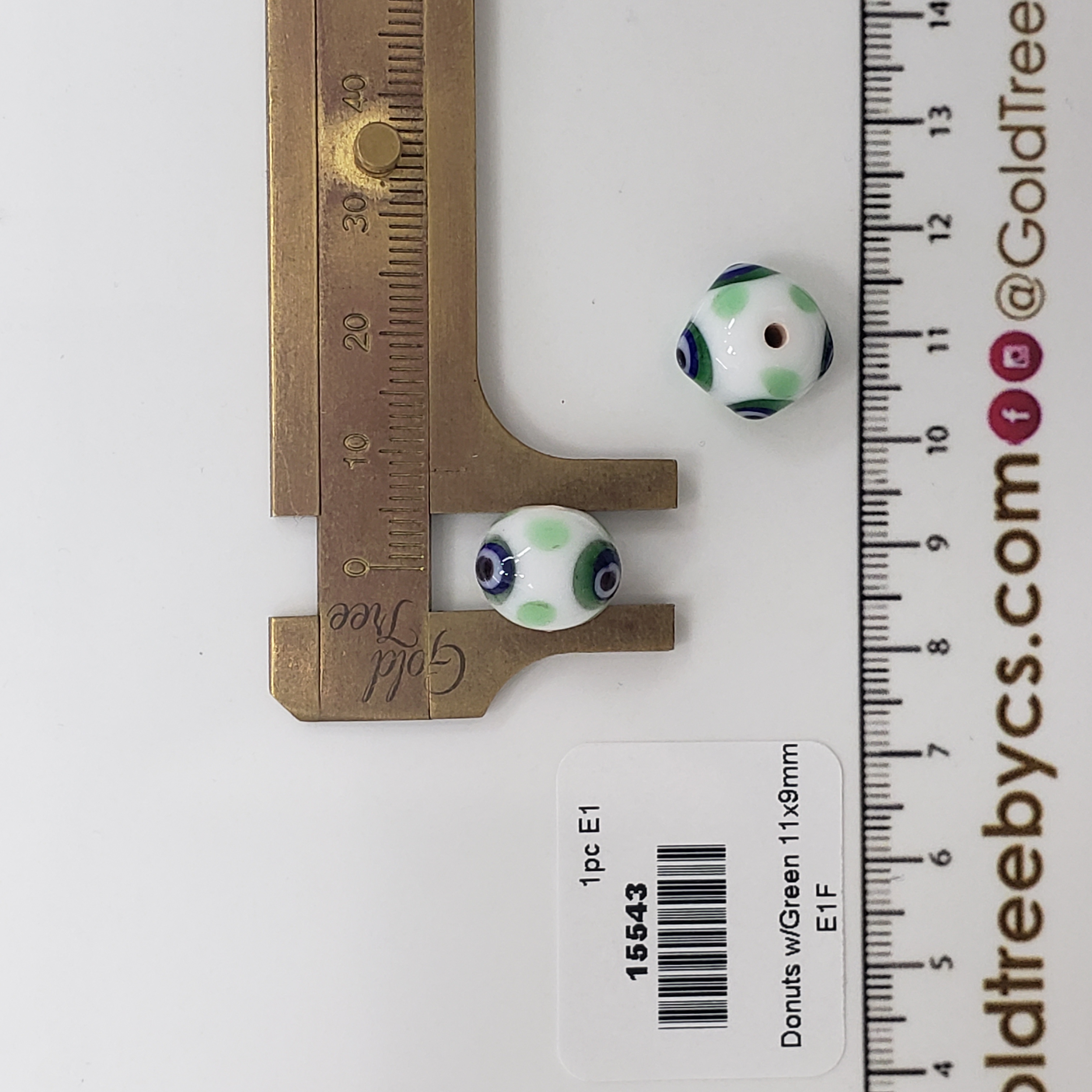 15543 White and Green Eye Donut Spacer