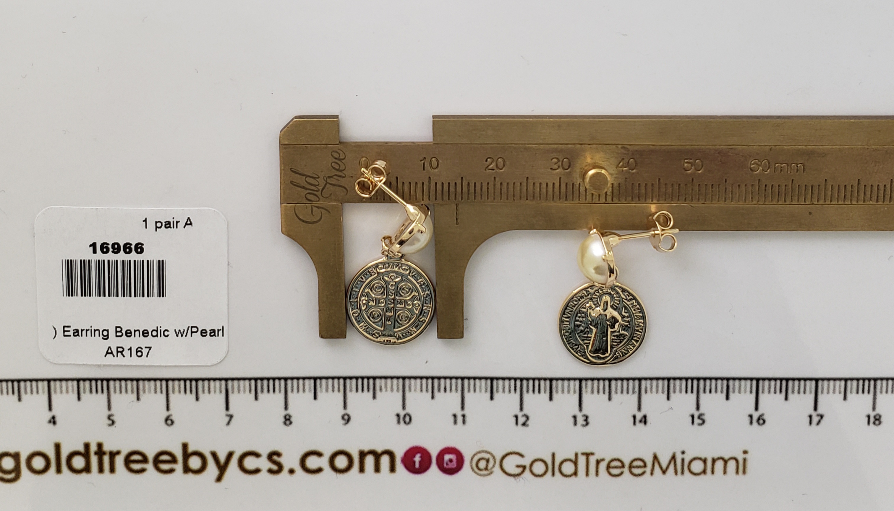 16966 Earring Benedic w/Pearl