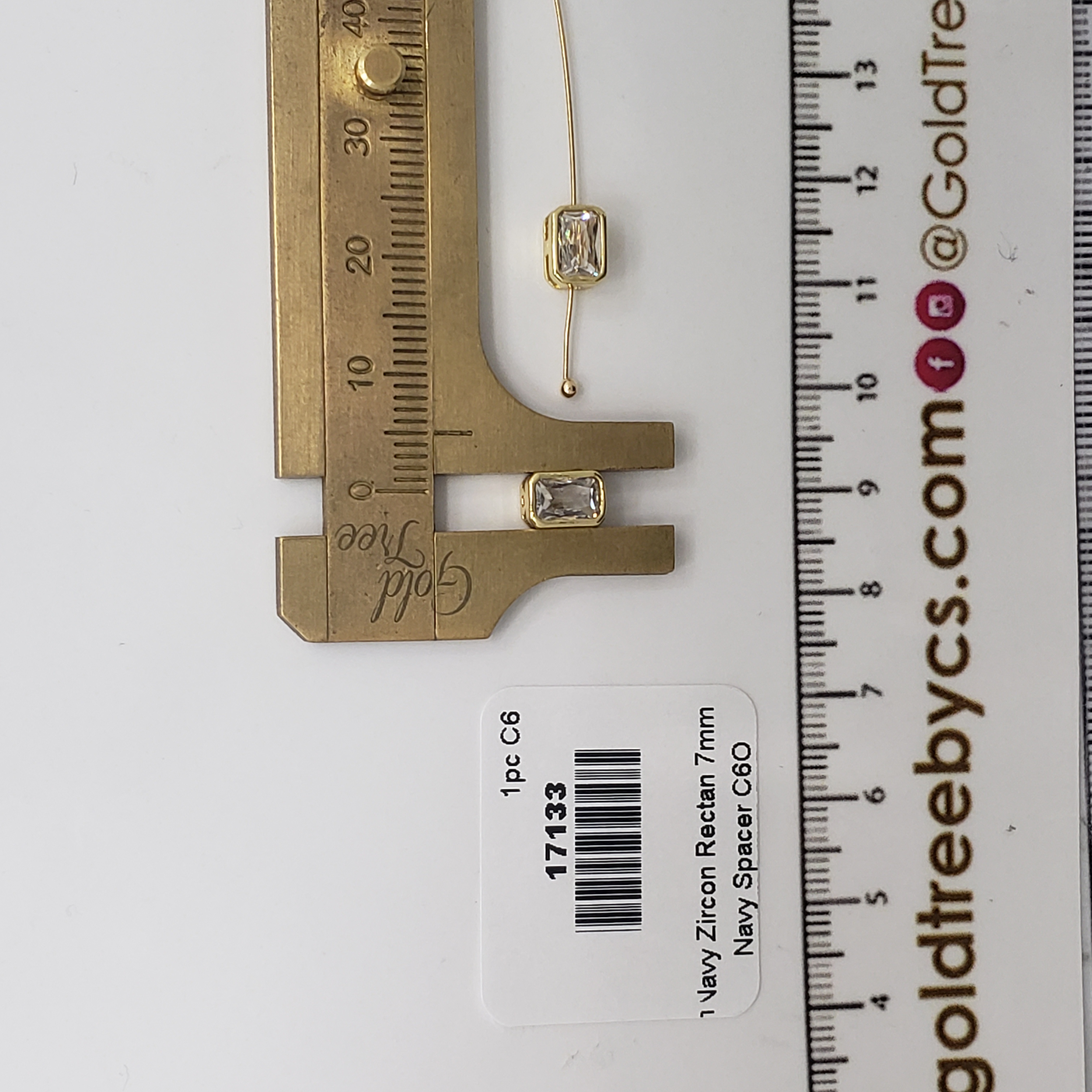 17133 Clear Zircon Rectangular Spacer