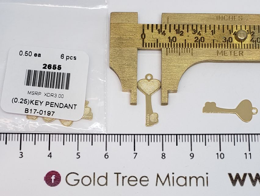 2655 Key Heart Charm