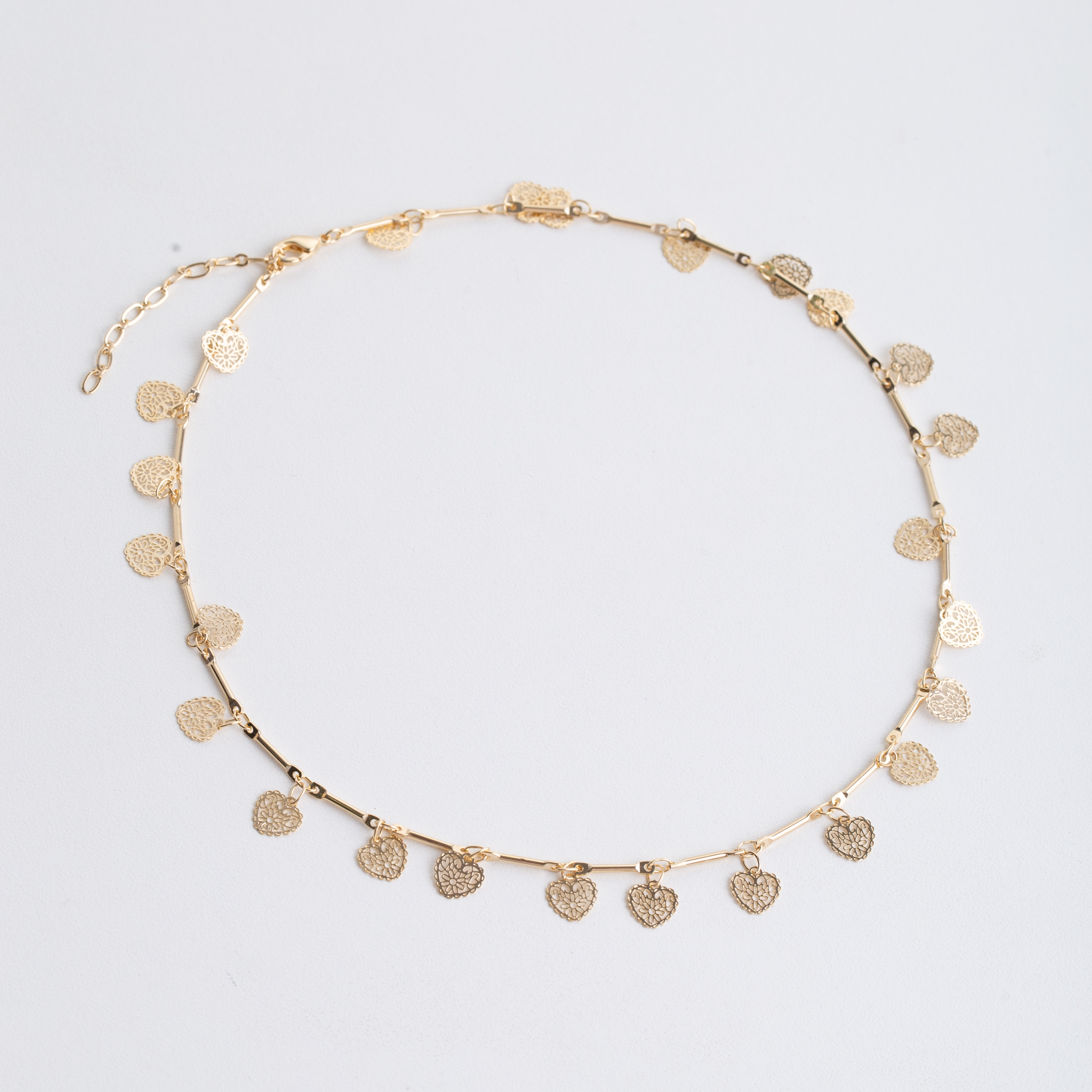 18875 14" Filigree Leaf Charm Necklace