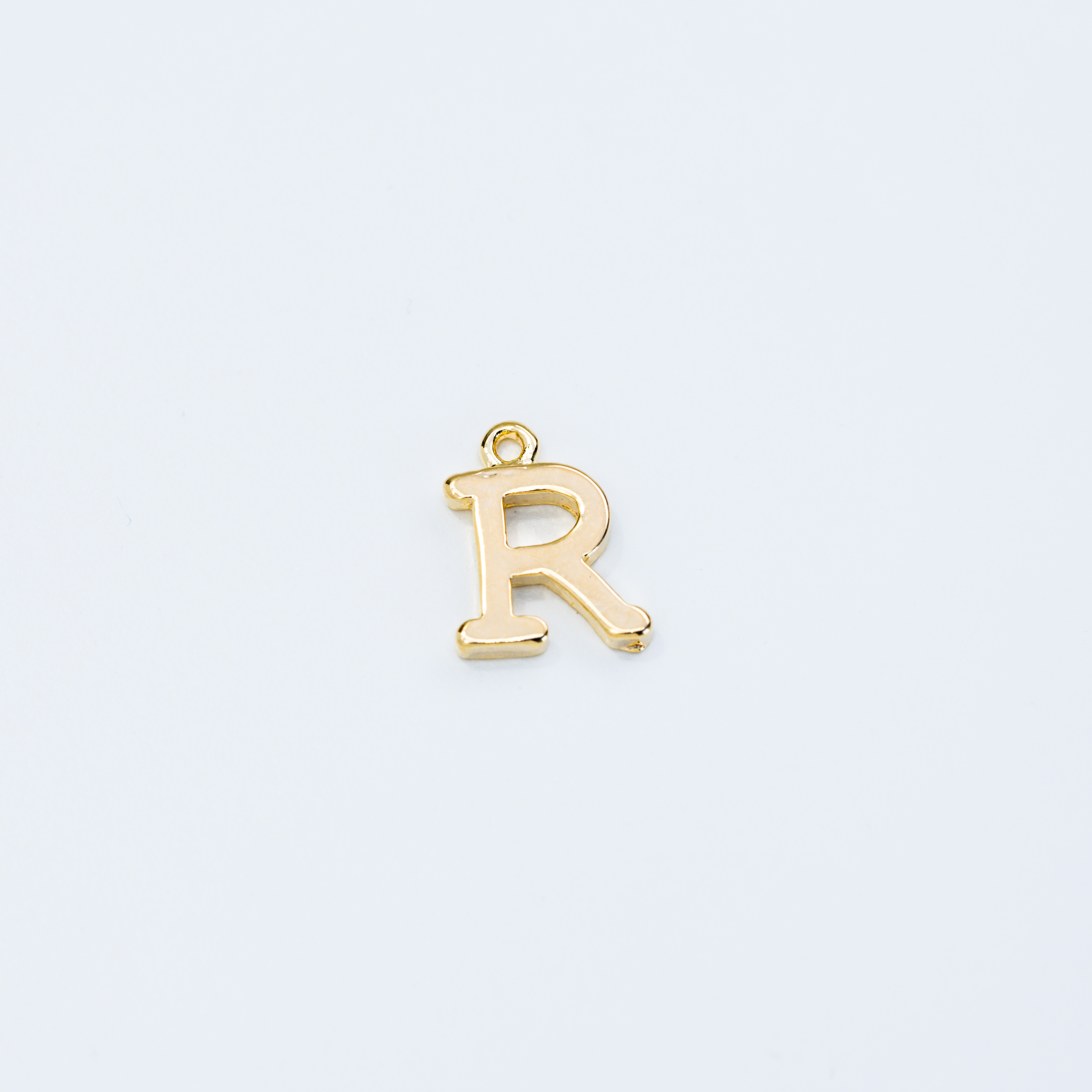 19237 Gold Bold R Inicial Pendant