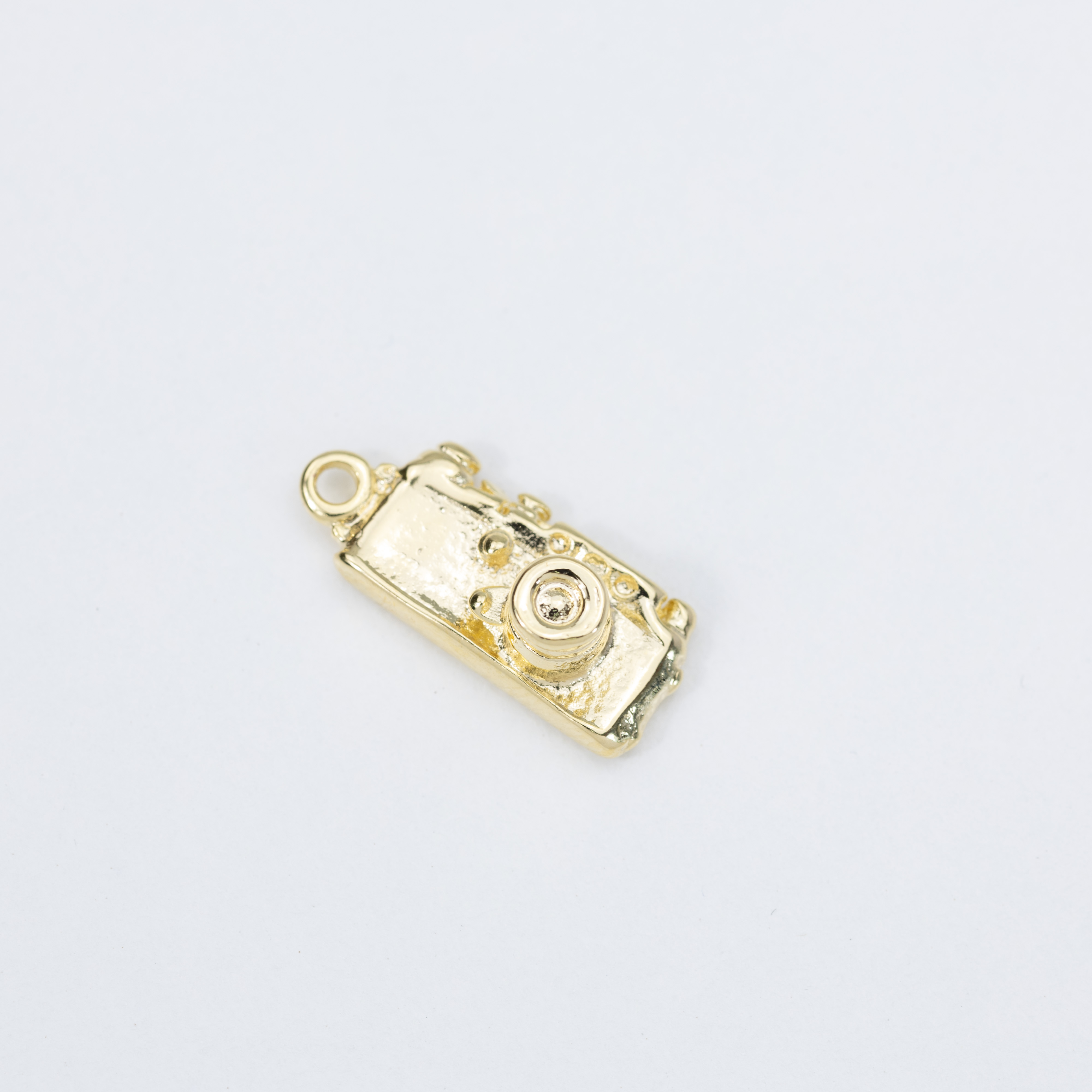 19290 Gold Captured Moments Camera Pendant