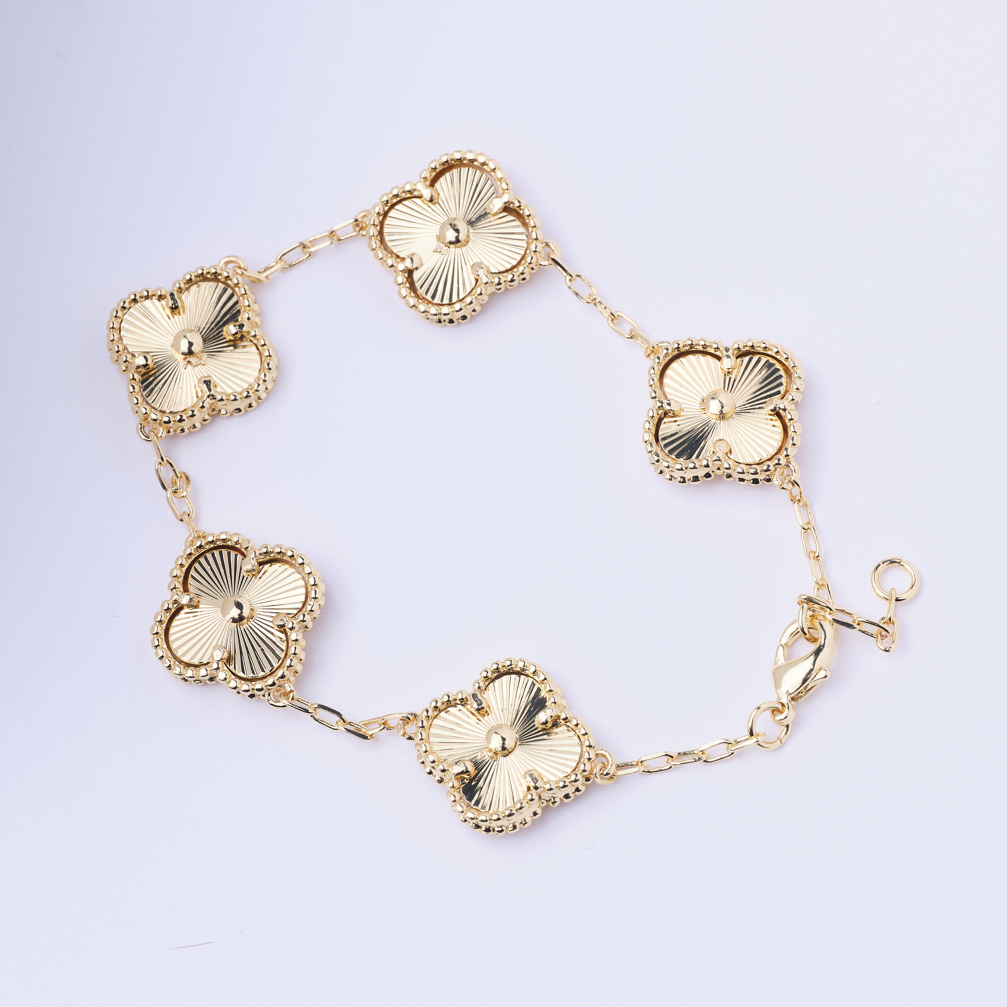 18798 Gold Clover Charm Bracelet