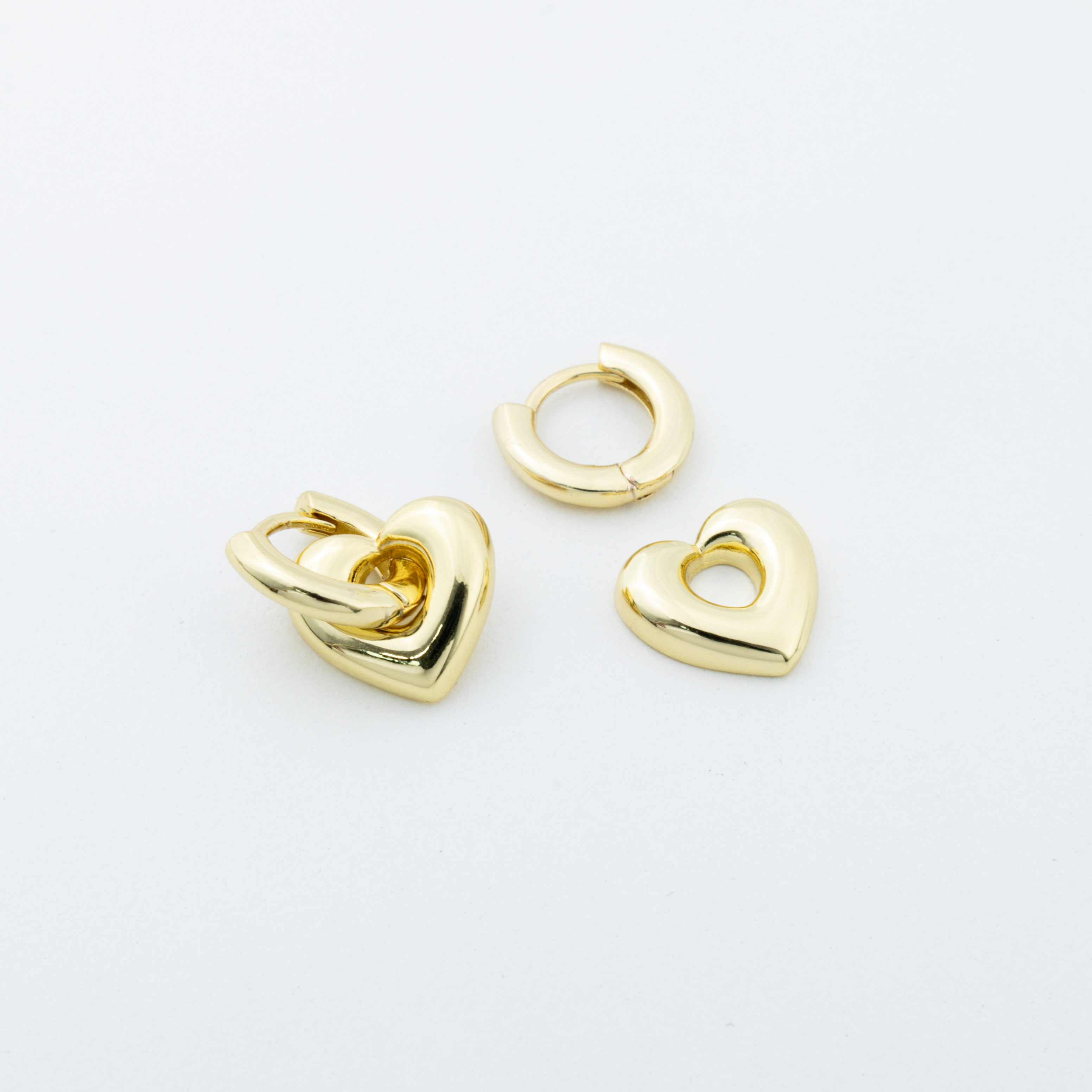 18895 Gold Heart Hoop Earrings