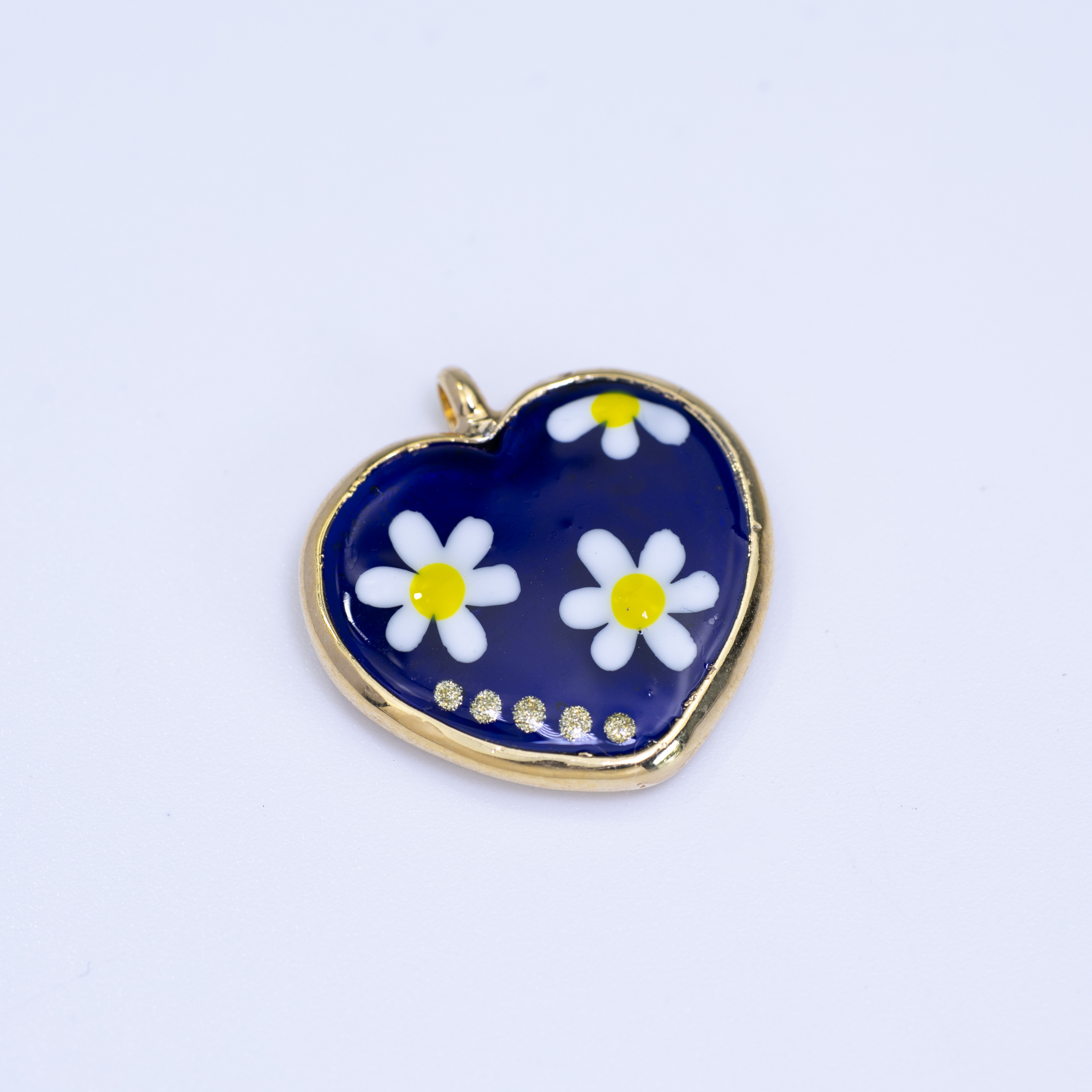 19746 Heart Bezel Blue with Several Flower Charm