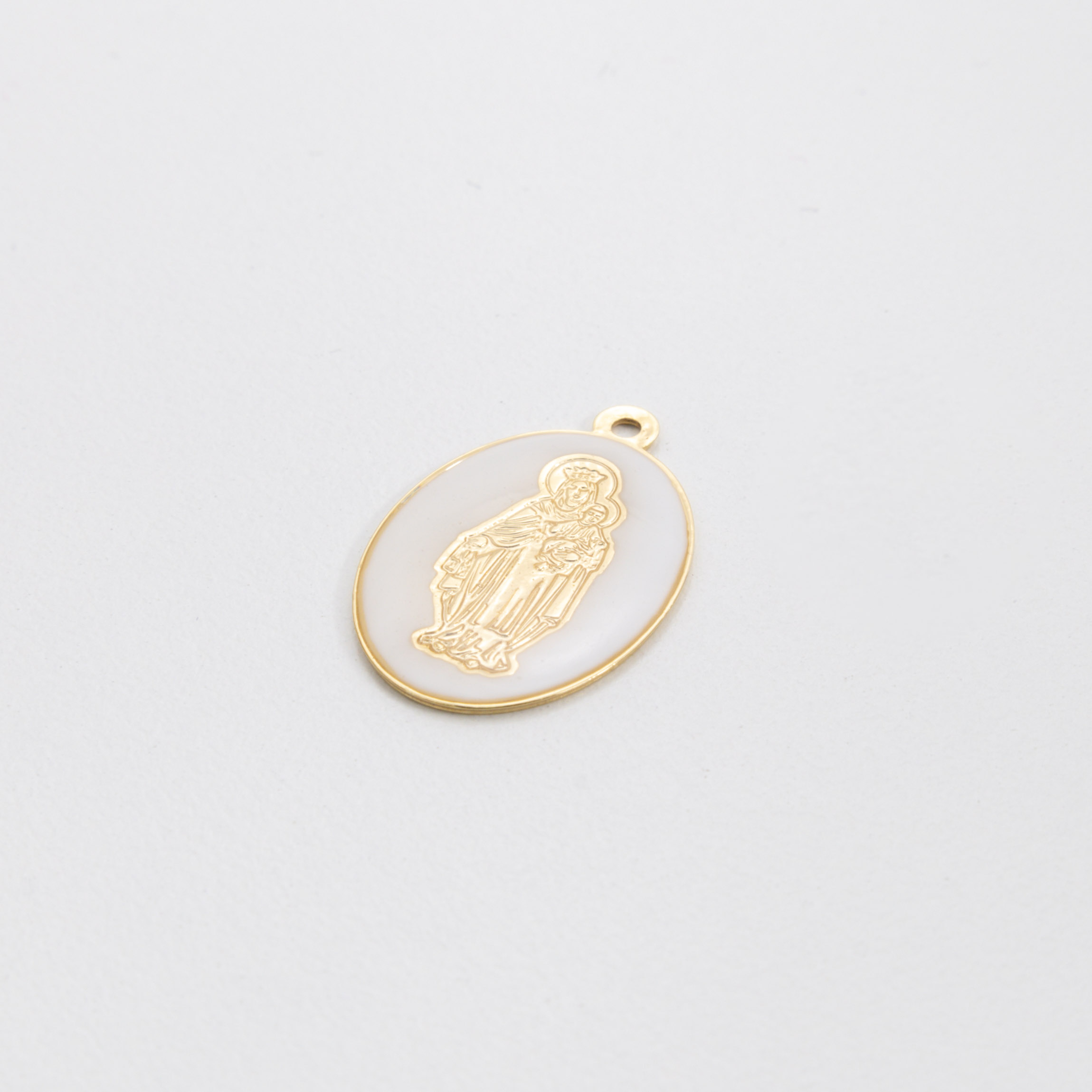 18185 White Virgin of the Carmen Oval Charm