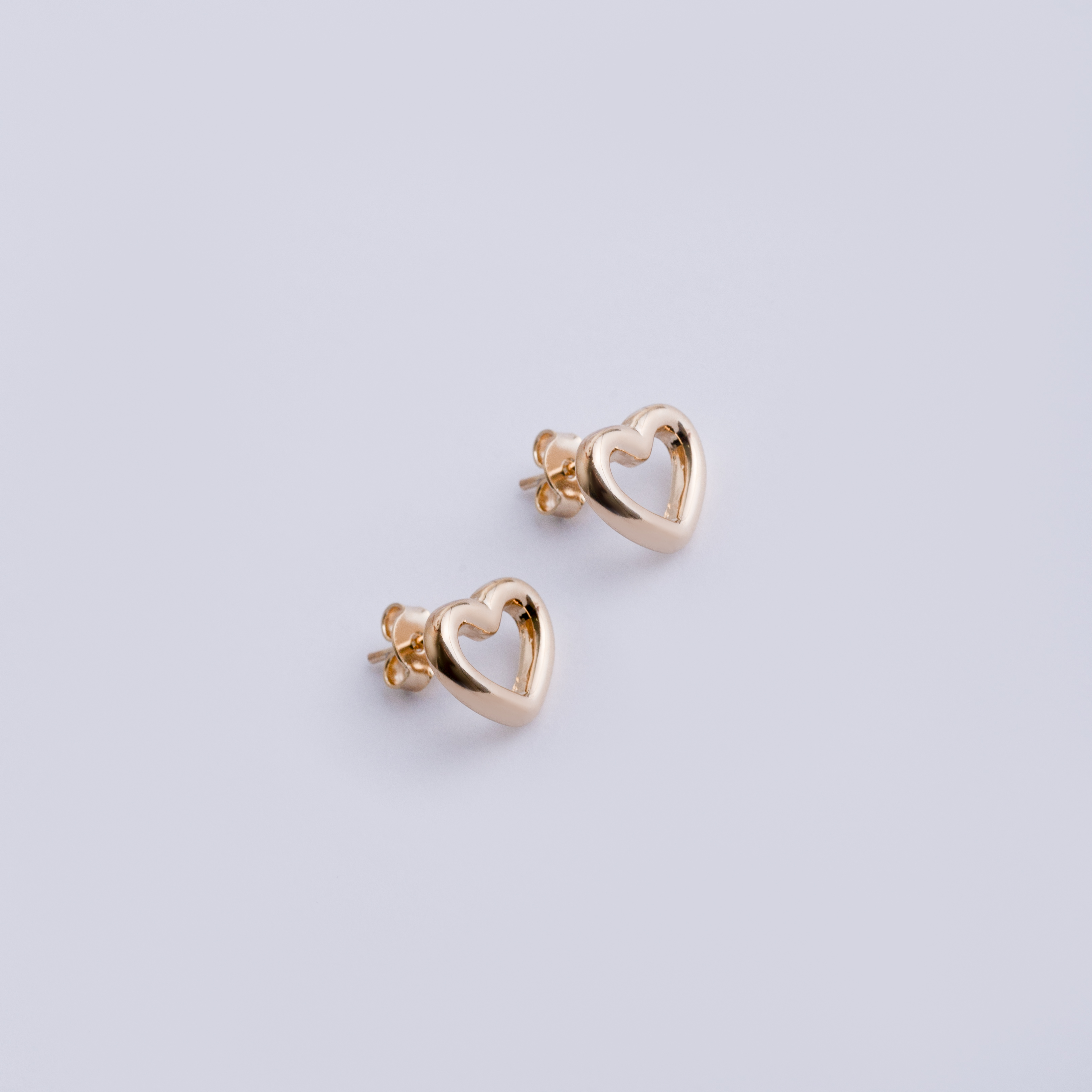 18367 Gold Heart Earring Large