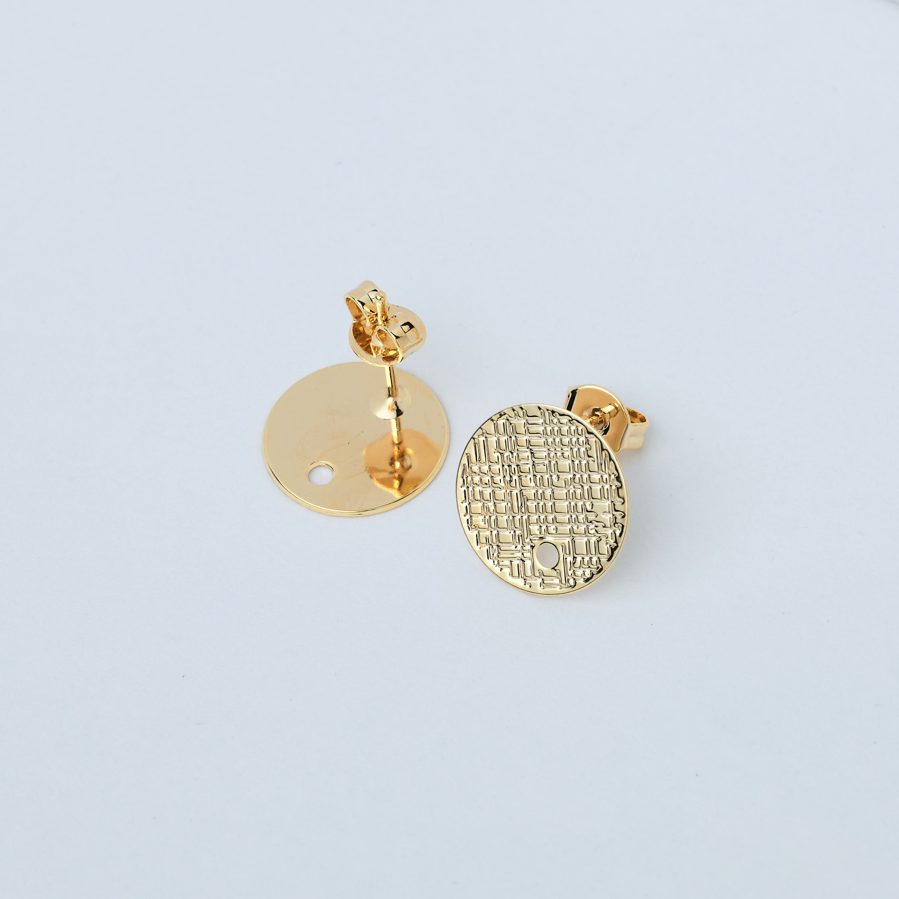 5997 Textured Round Base Earring 