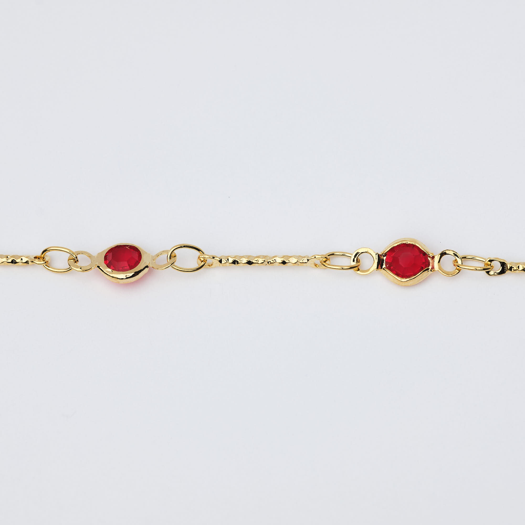 9815 Chain w/ red crystal