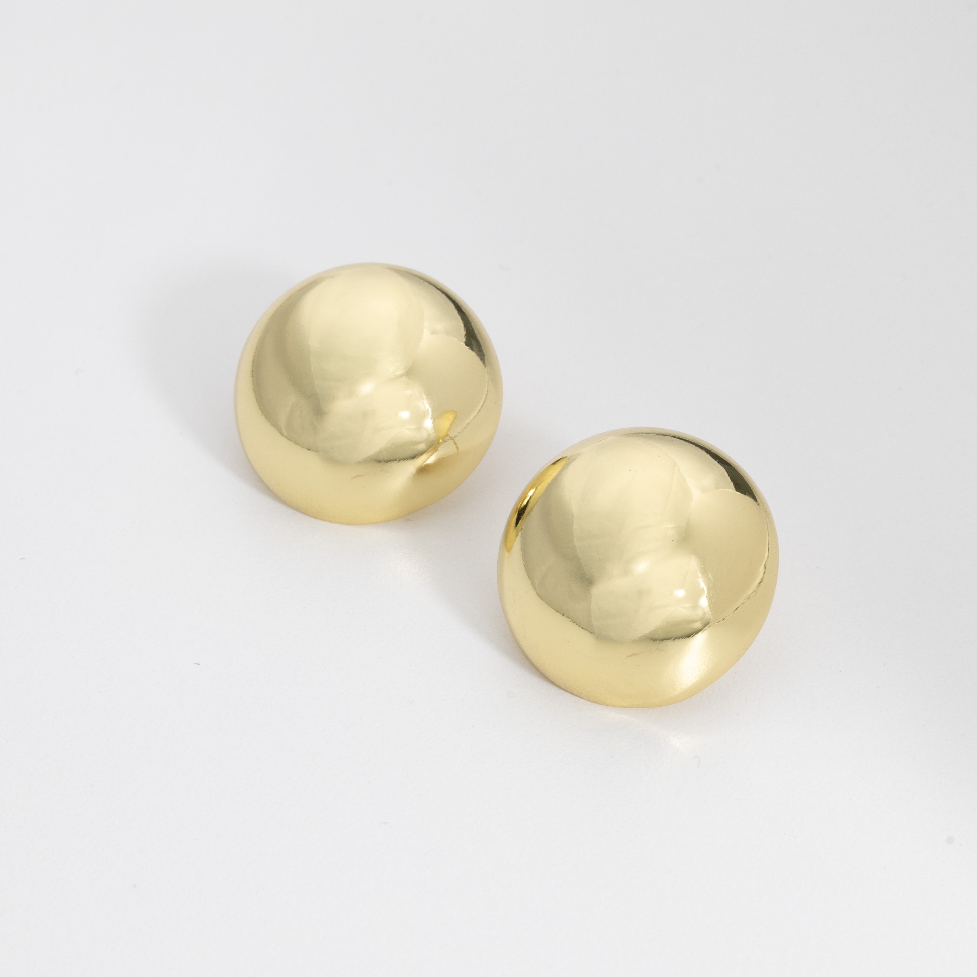 18719 Gold Ball Stud Earring