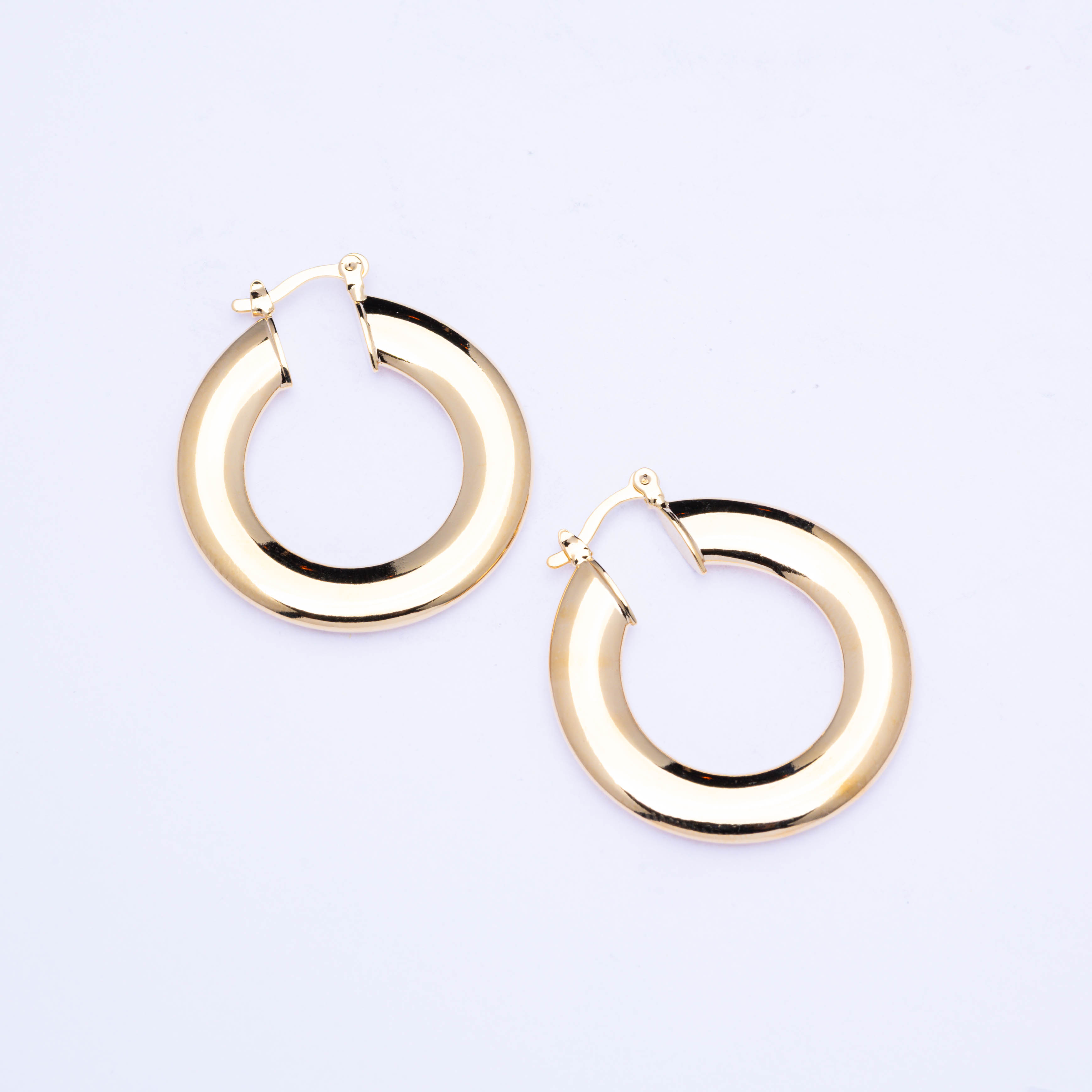 16348 33x3mm Gold Hoops