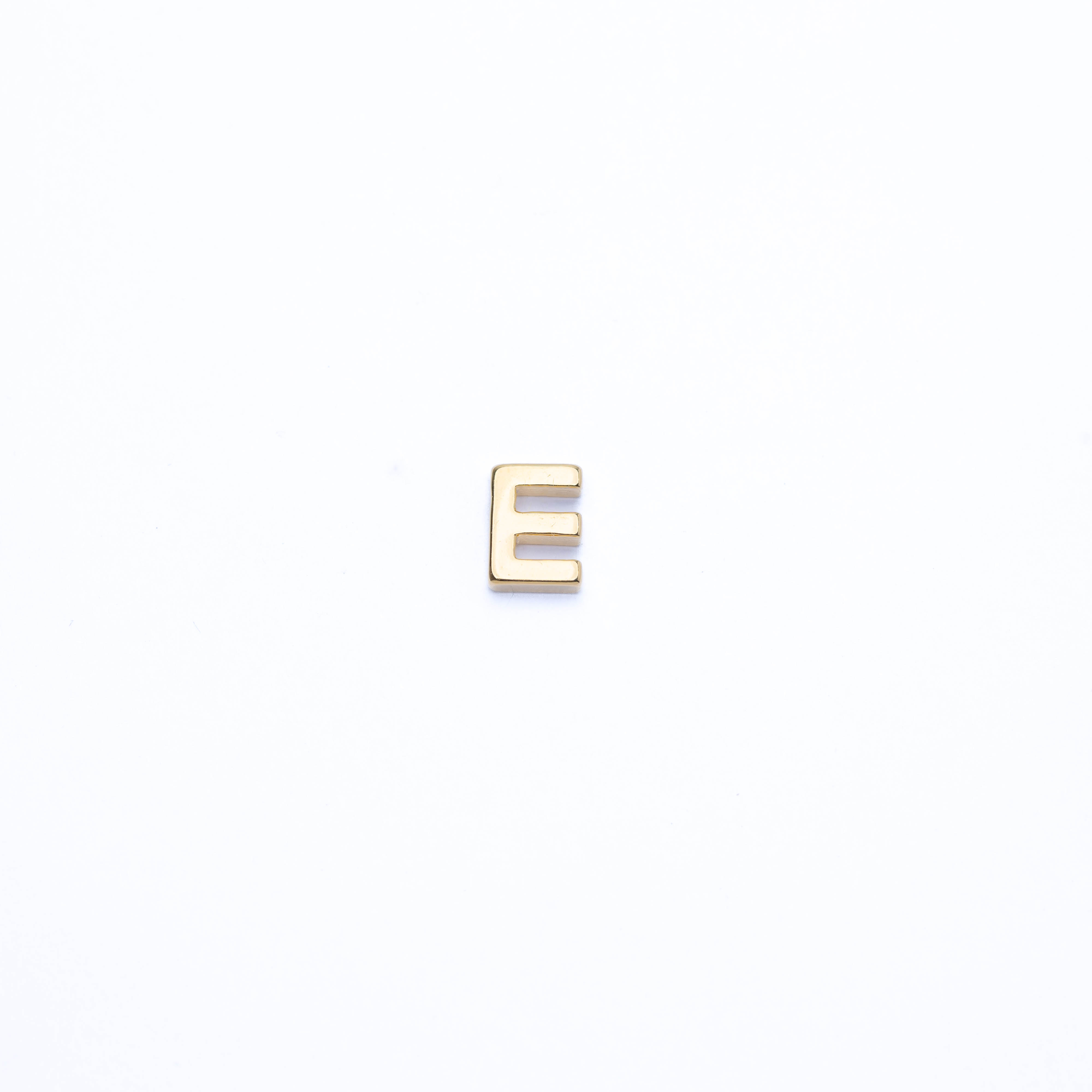 9976 Spacer Initial Cap Letter E