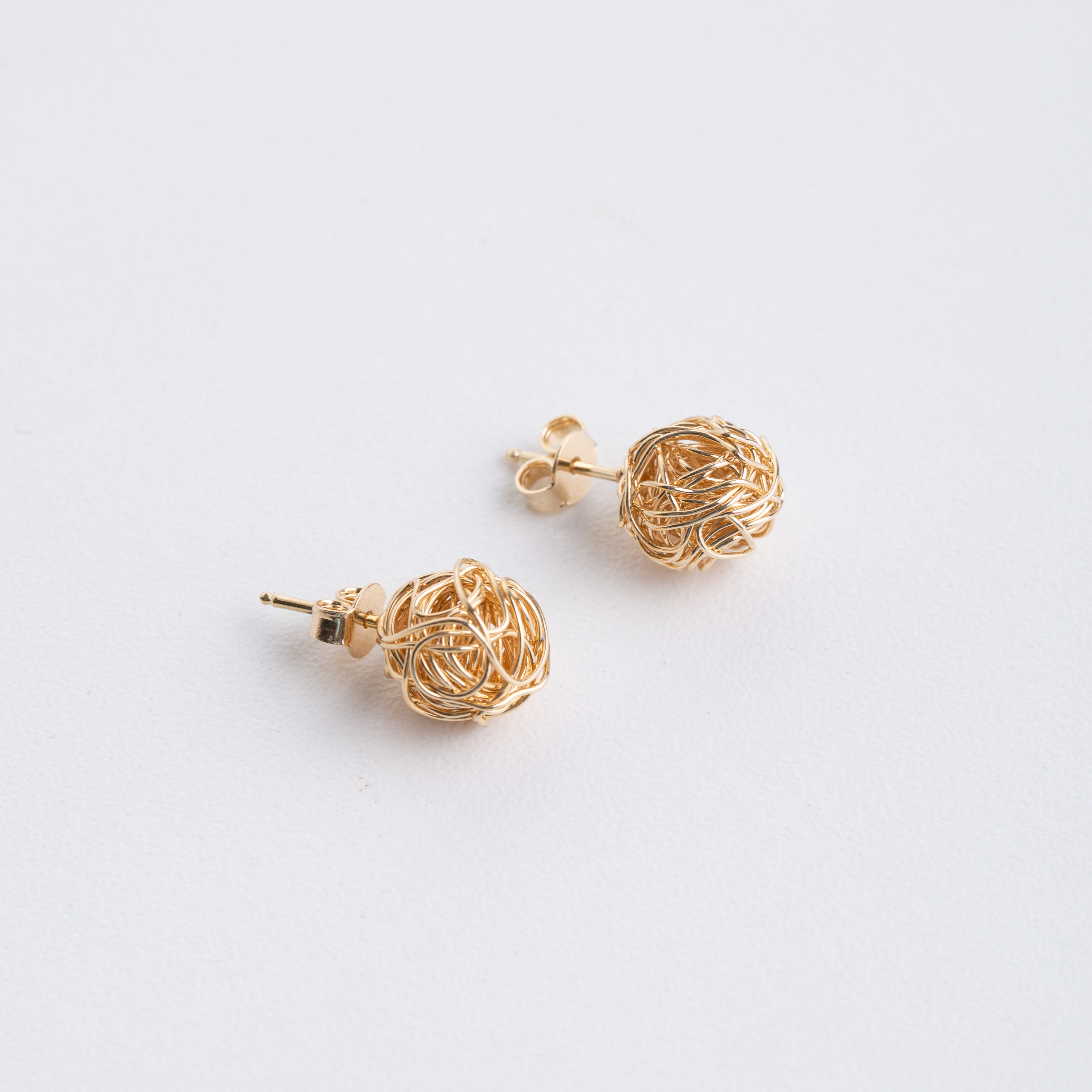 18884 Golden Nest Stud Earrings