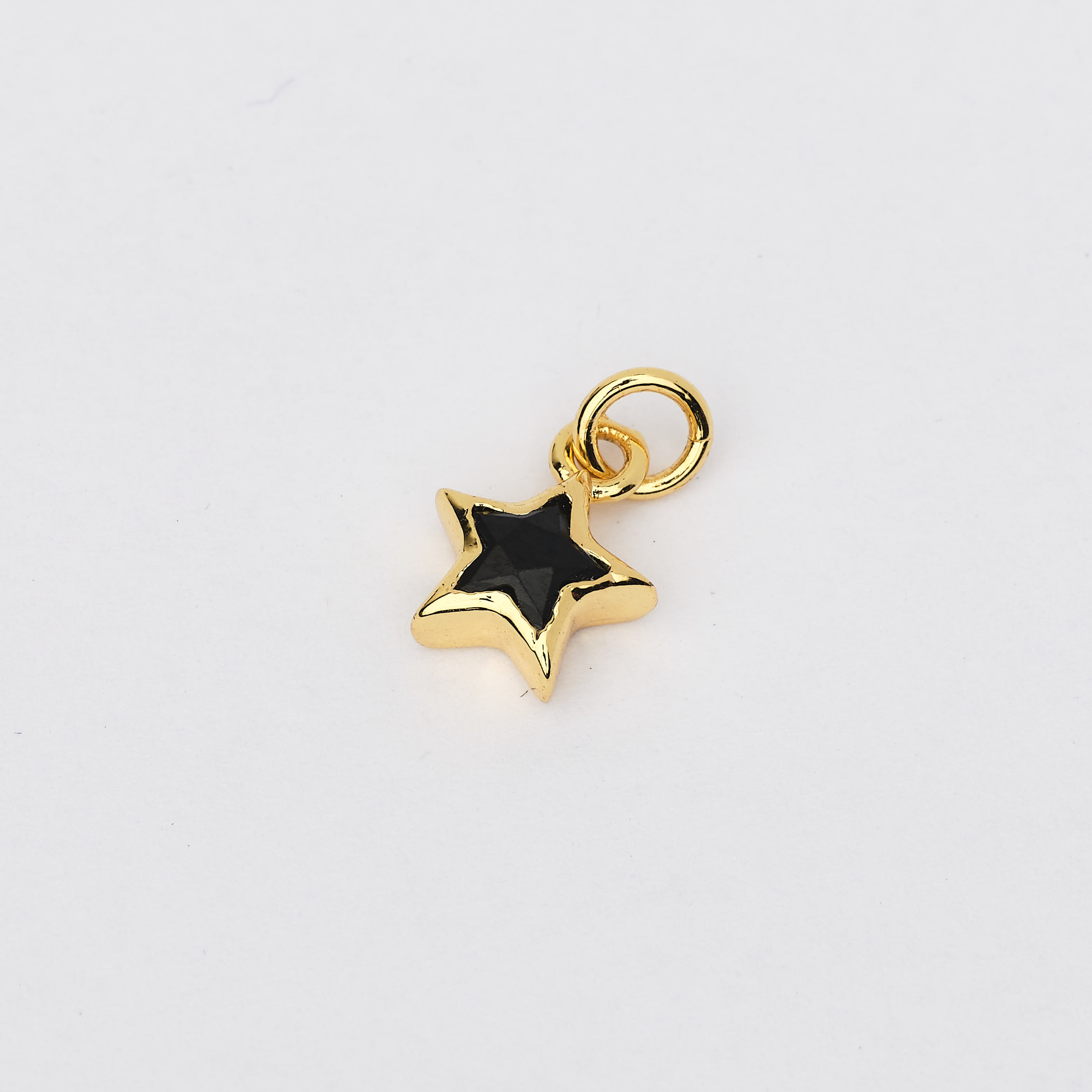 15948 Mini Black Crystal Star