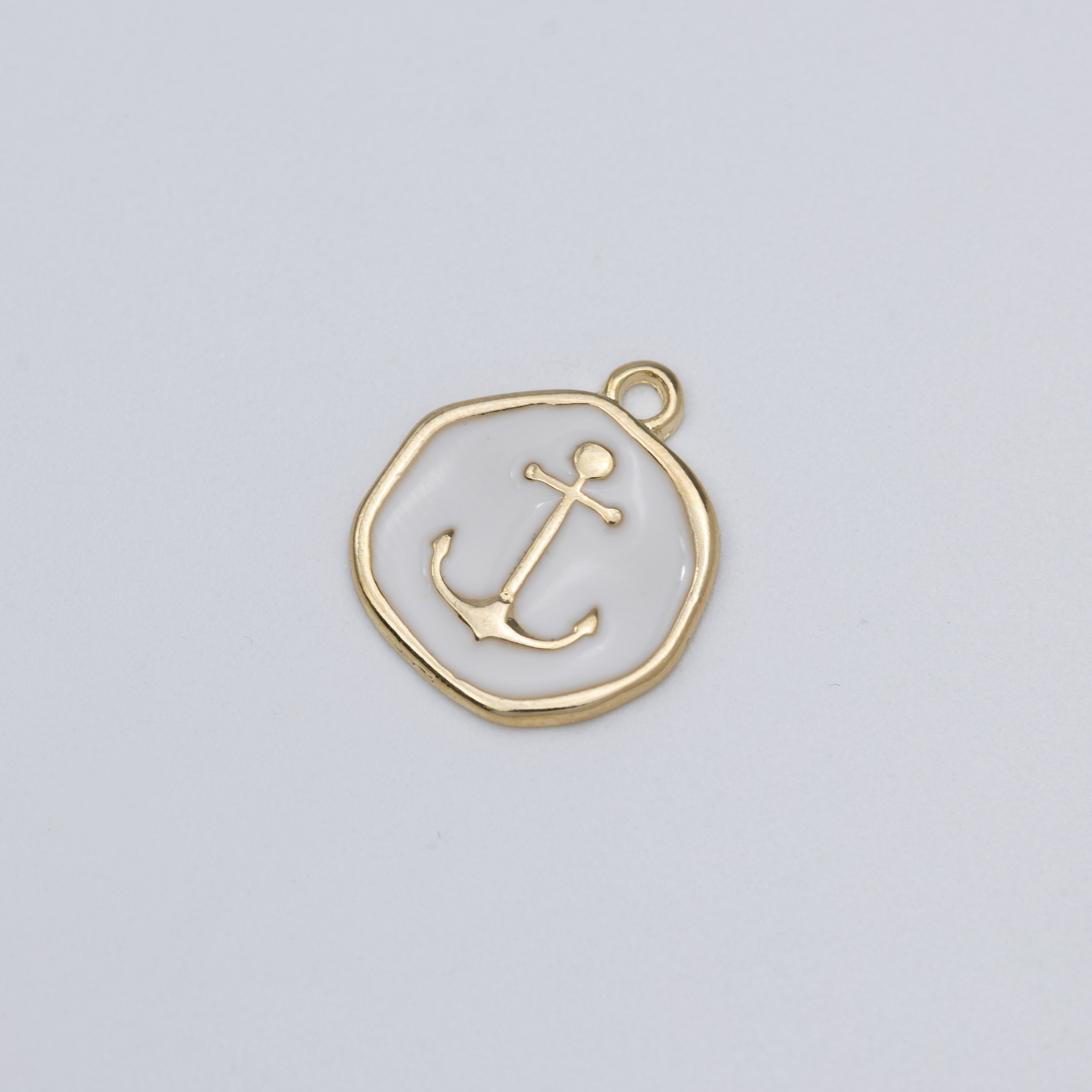 12468 White Anchor Enamel Pendant