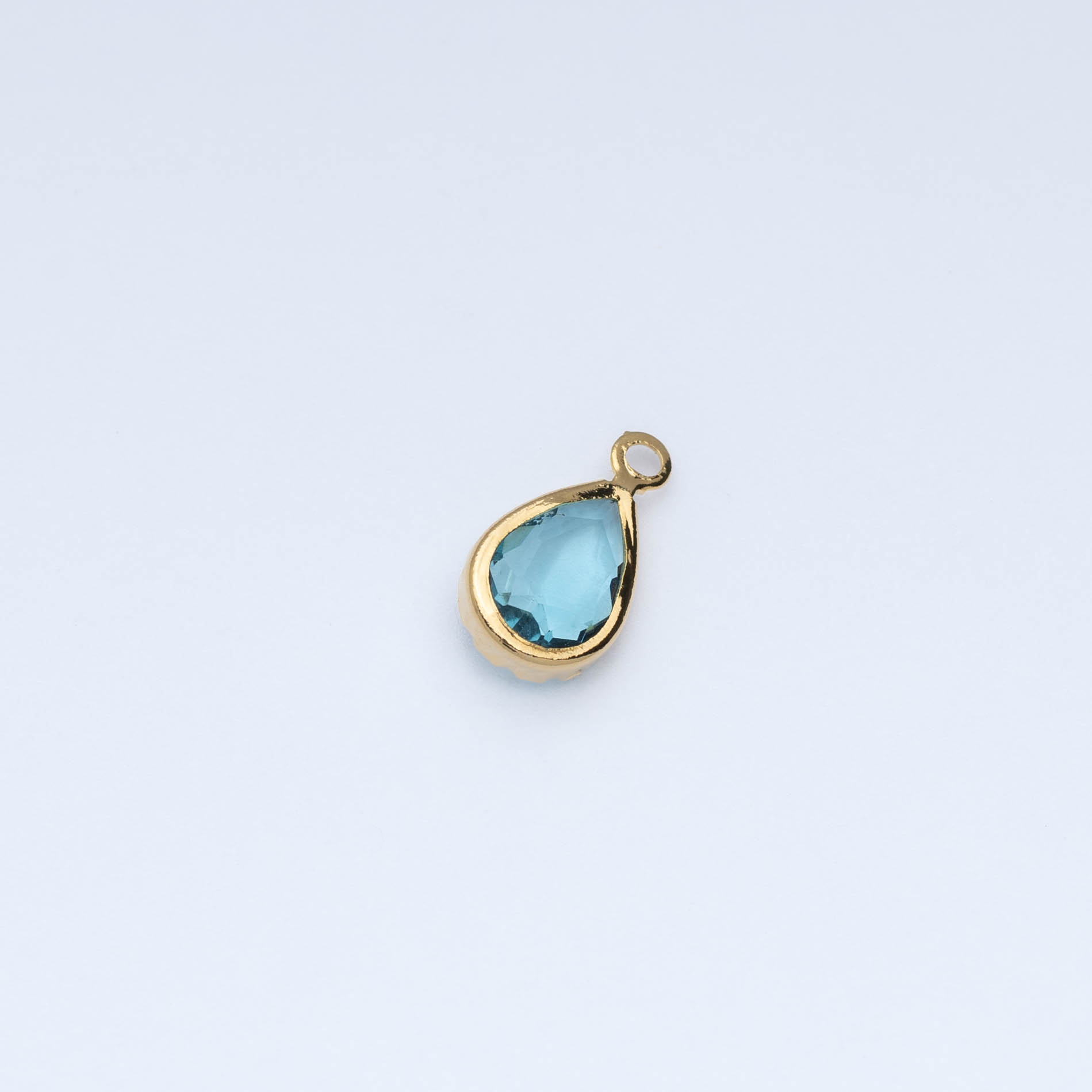 20742 Teardrop Crystal Ligth Blue Pendant 6X8MM