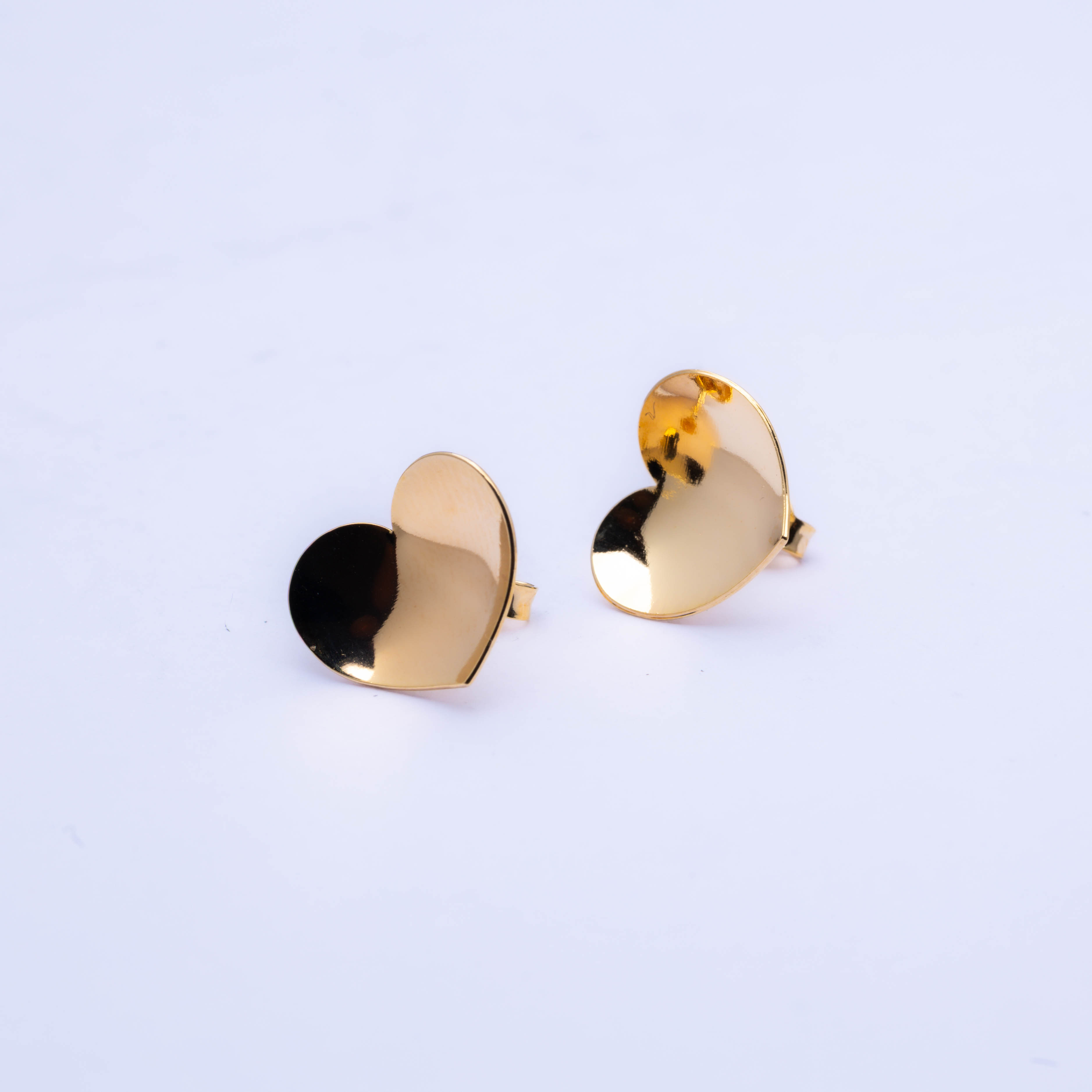 865 (1.7) Earring Heart 13mm