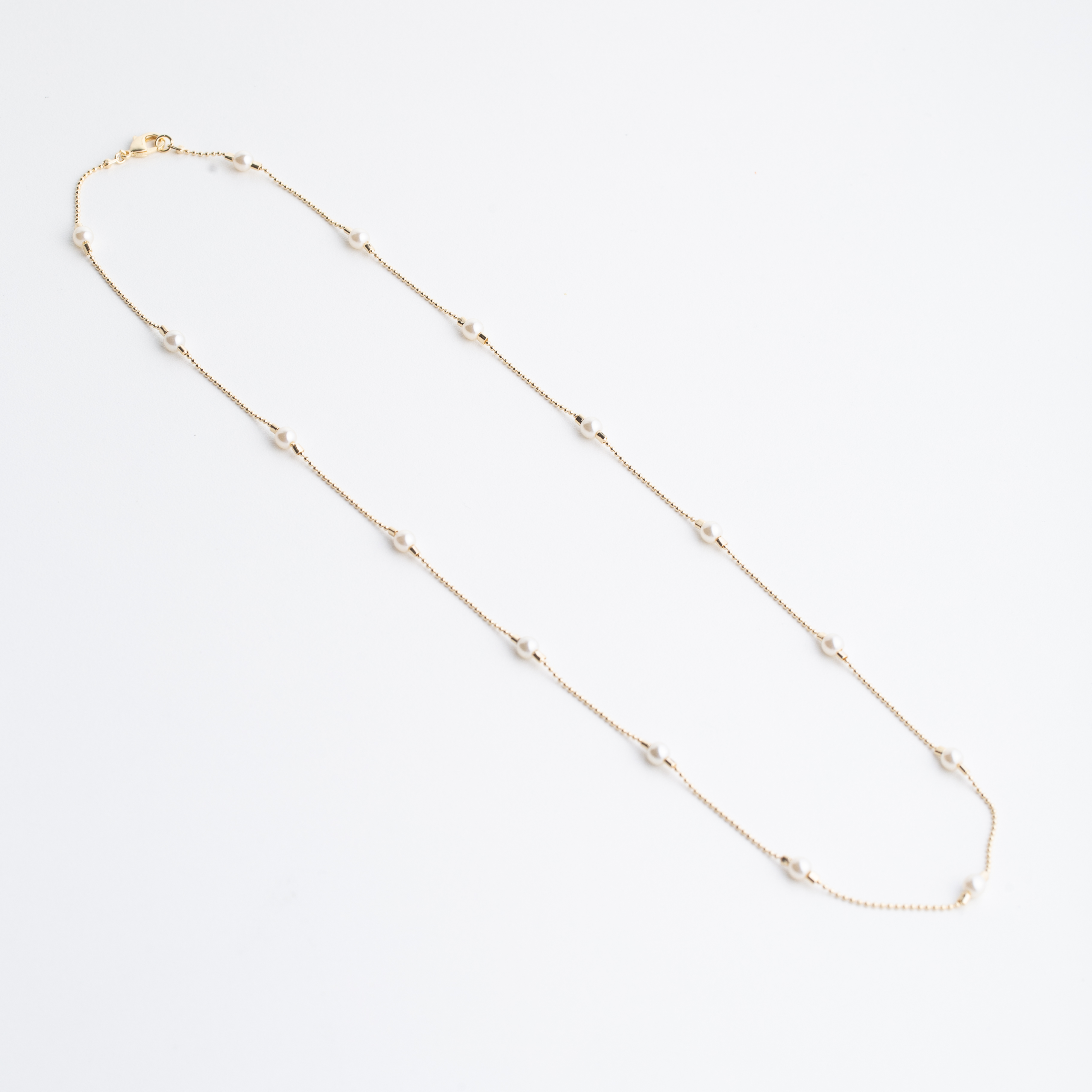 19548 Delicate Gold Necklace with Pearls 24"