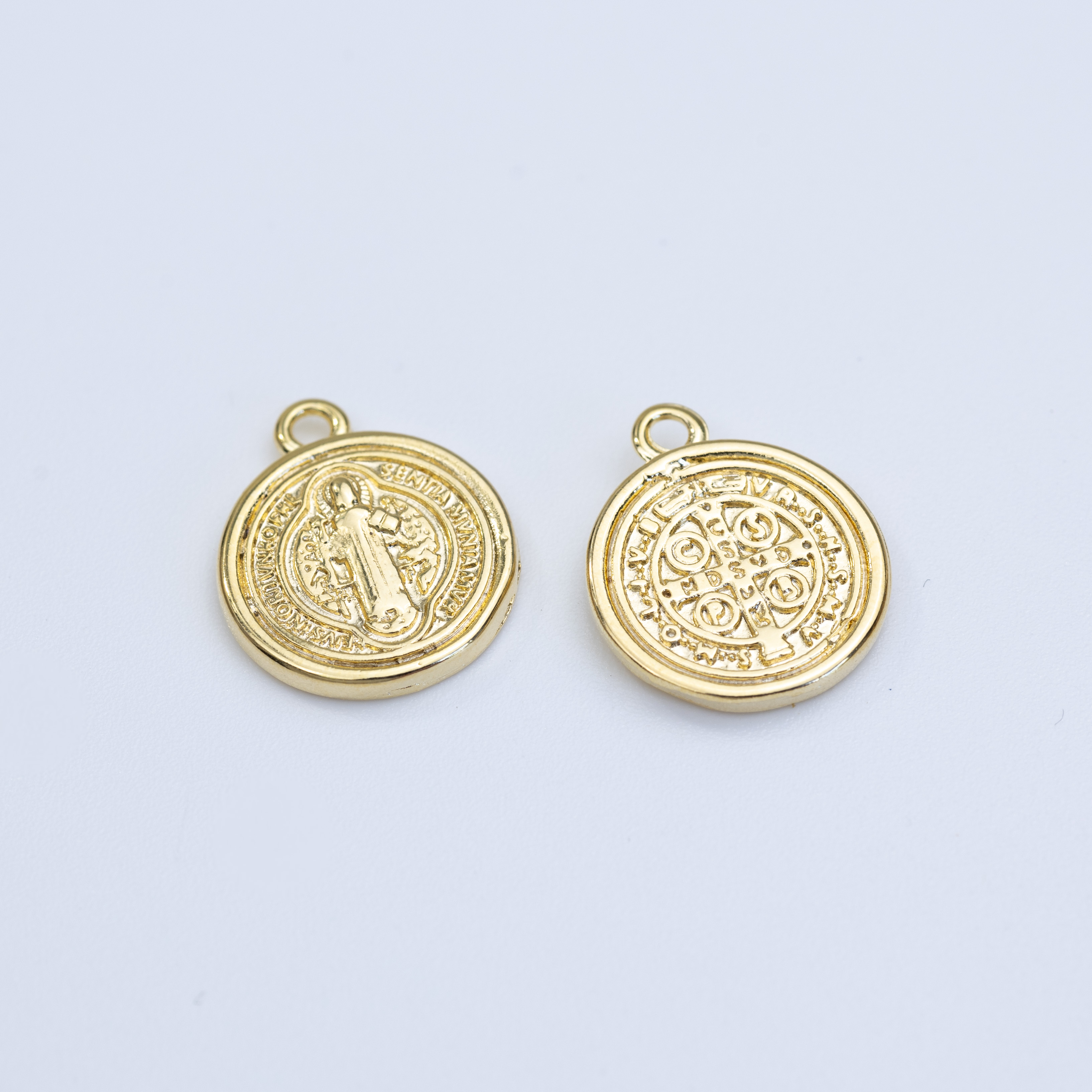19657 Gold Saint Benedict Pendant 15mm