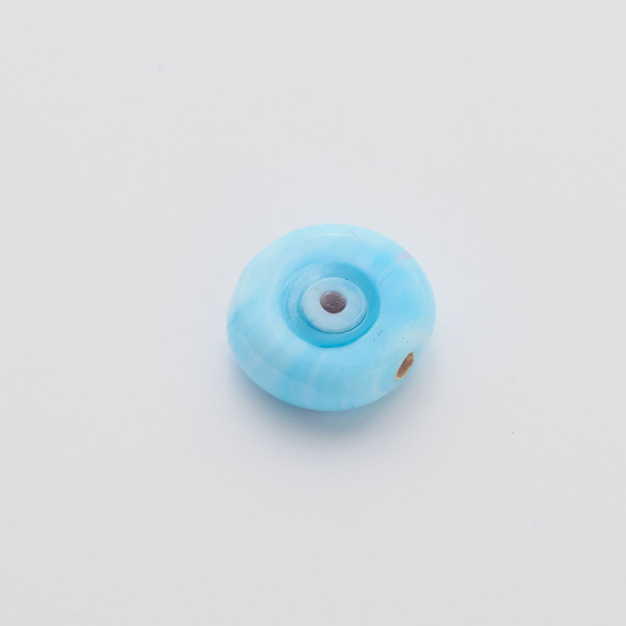 15747 Light Blue Eye Round Charm 16mm