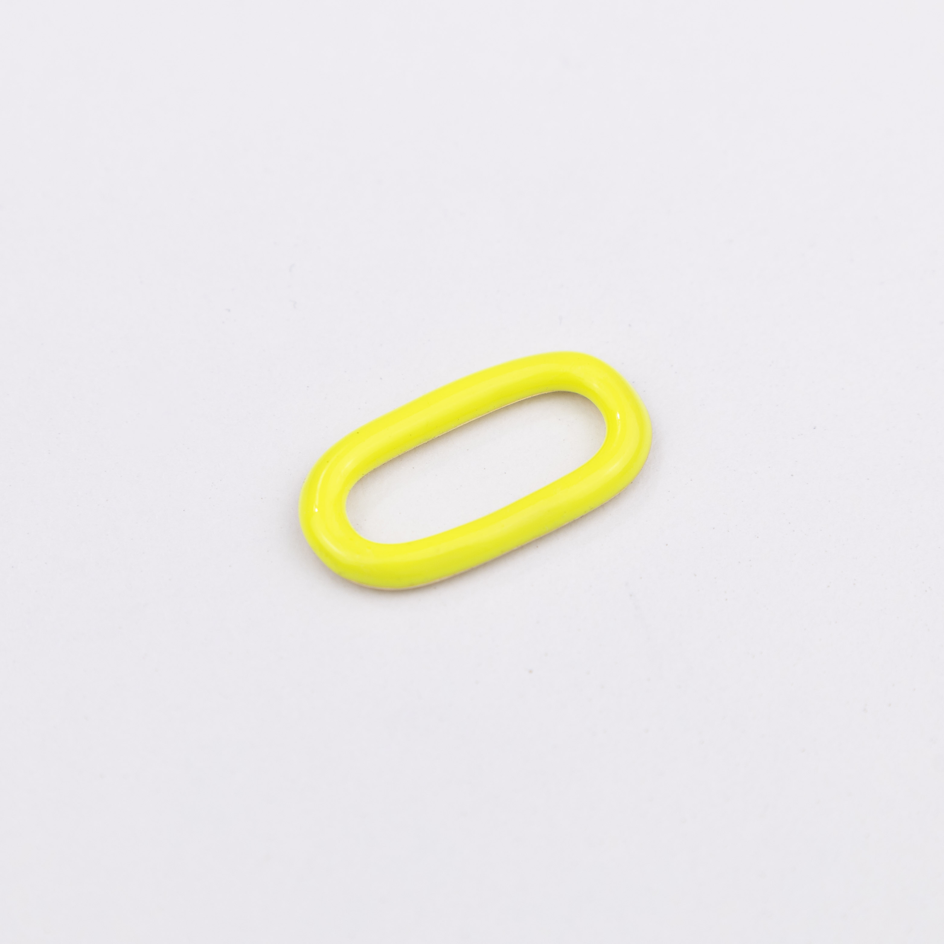 15426 Yellow Oval Enamel 20mm