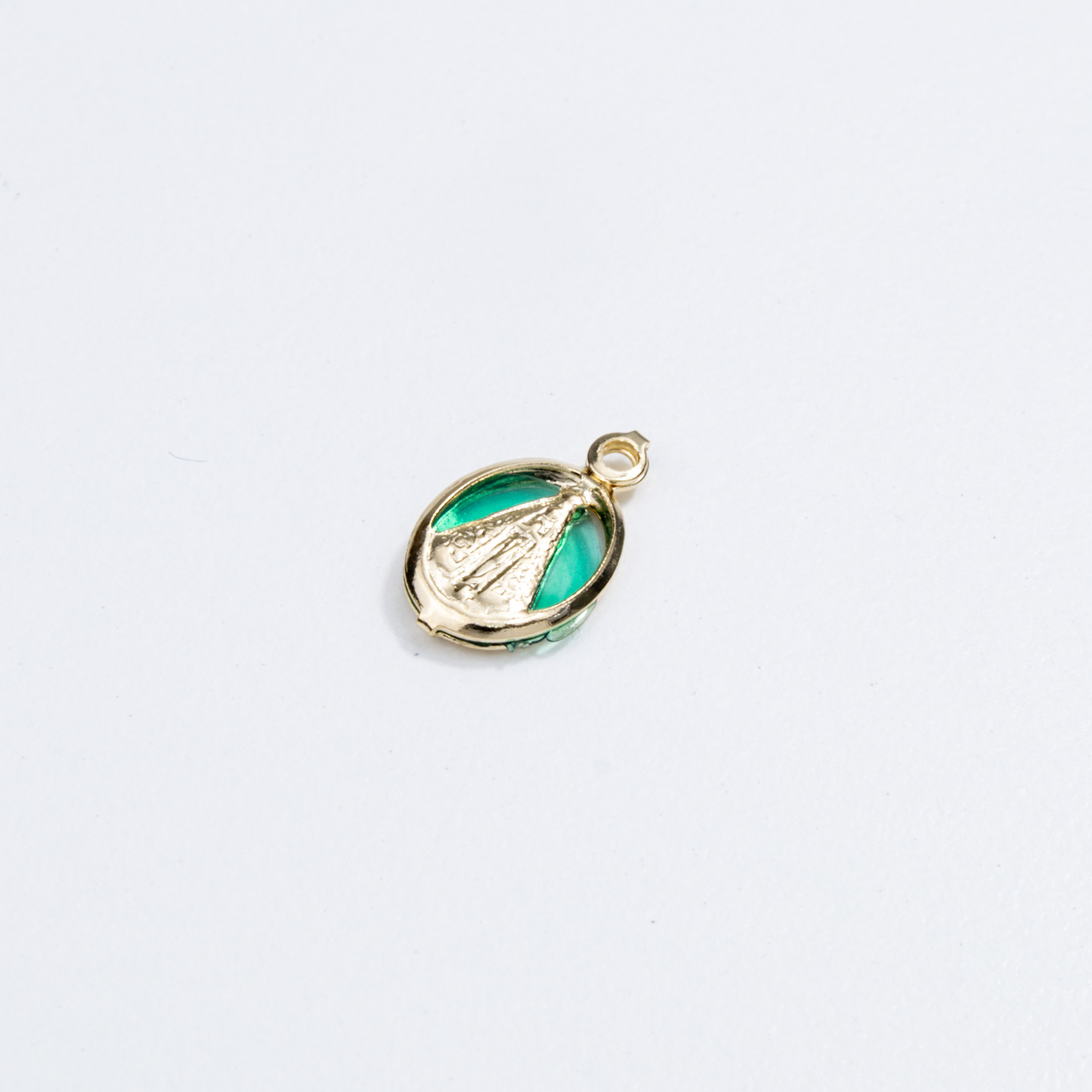 19004 Oval Virgin of the Valley Green Pendant