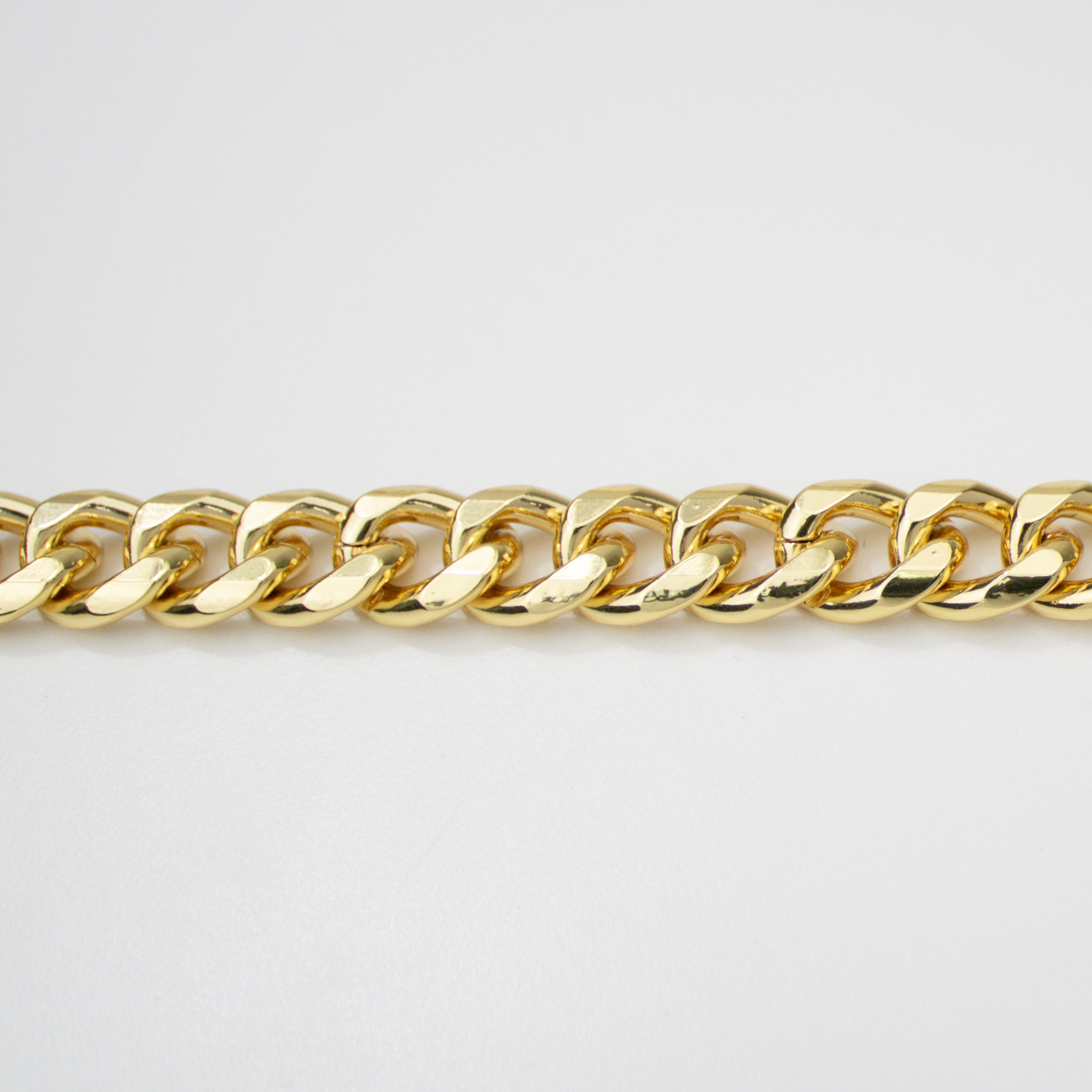 17929 Cuban Link Chain Aluminum 14x16mm