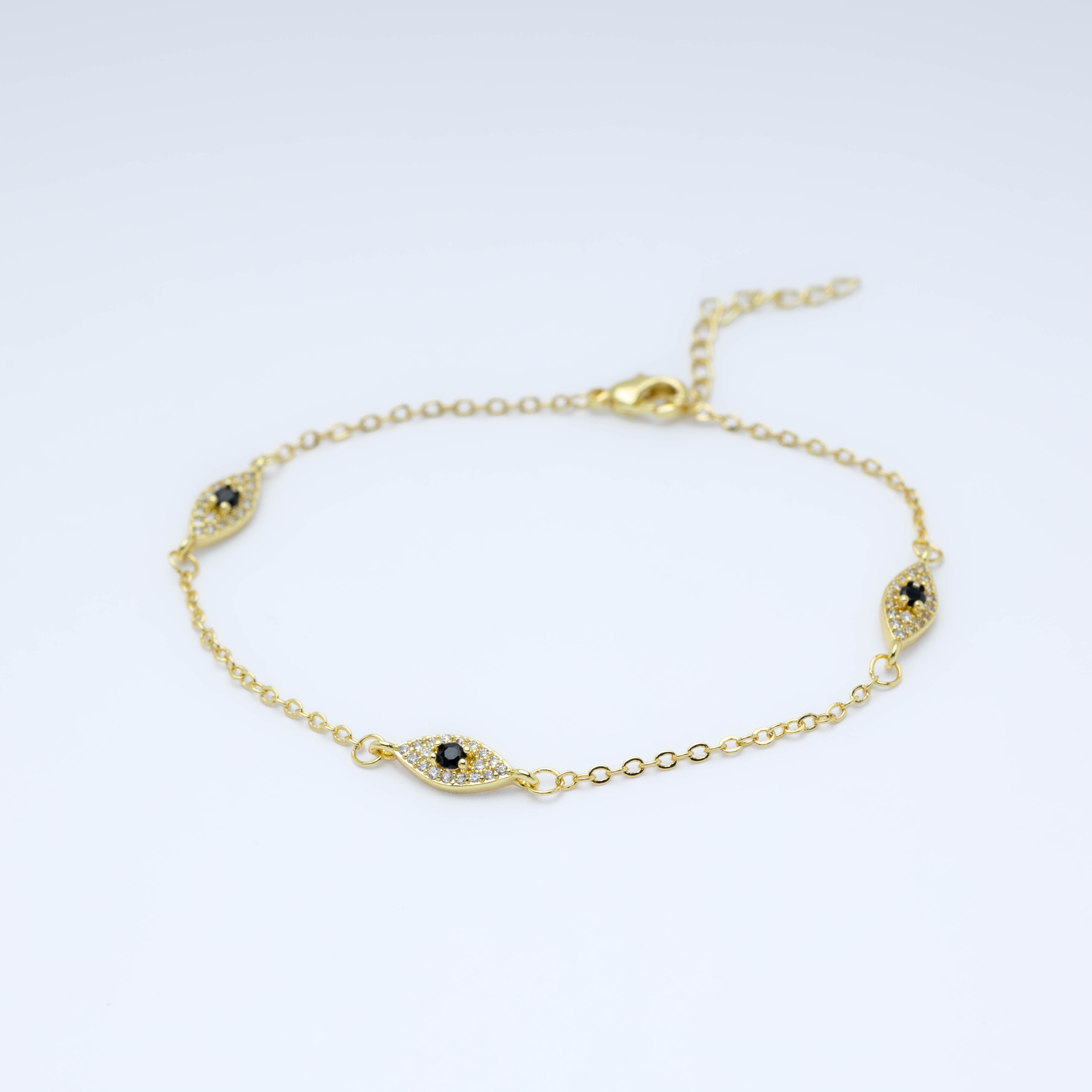 20847 Bracelet with Protective Eye Charms
