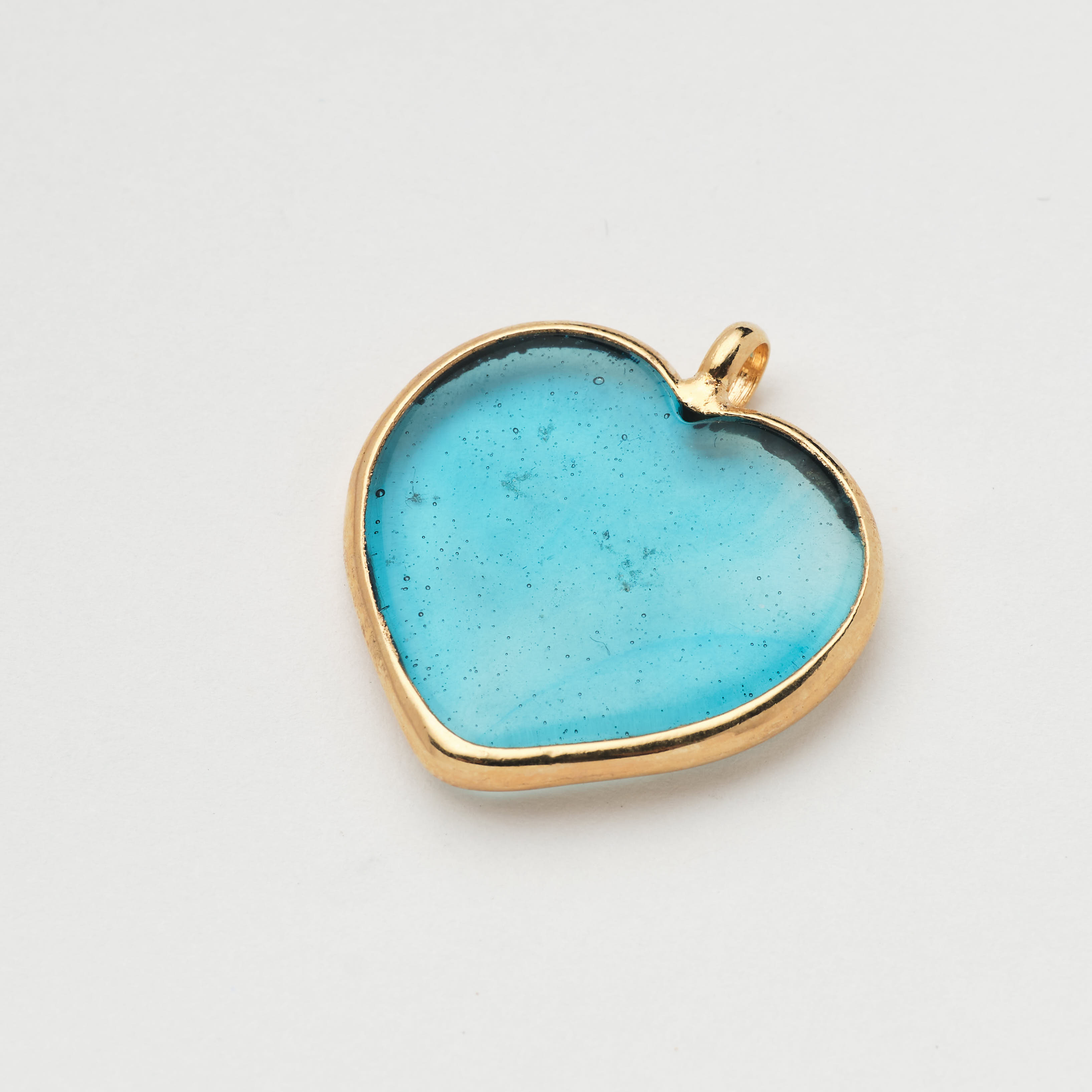 15494 Blue Transparent Heart Bizel Pendant