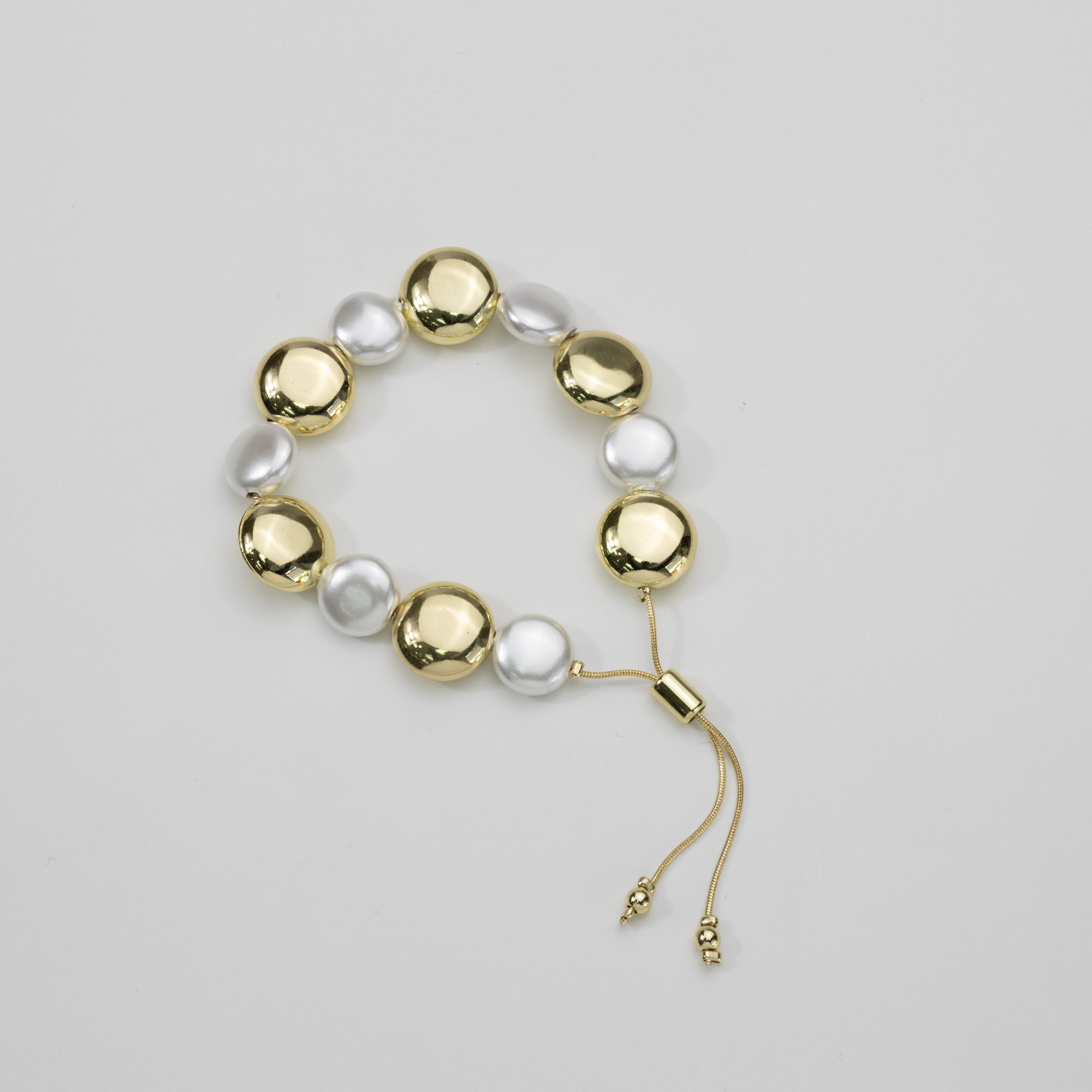 19247  Bracelet with Large Gold Beads and Pearls