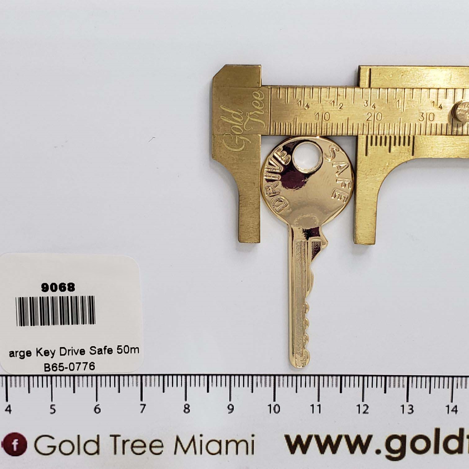 9068 Large Key Drive Safe Charm
