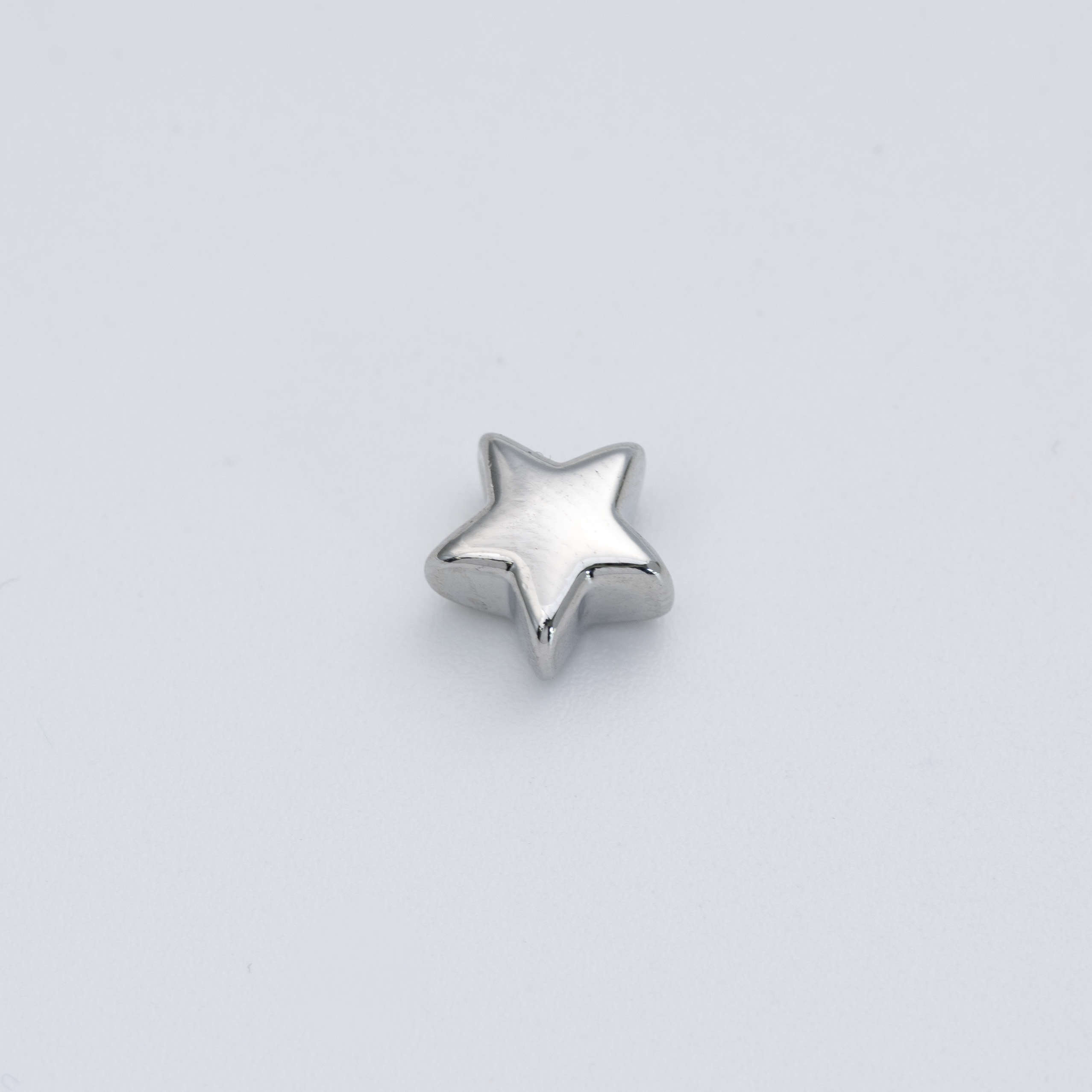 19471  Silver Star-shaped Bead