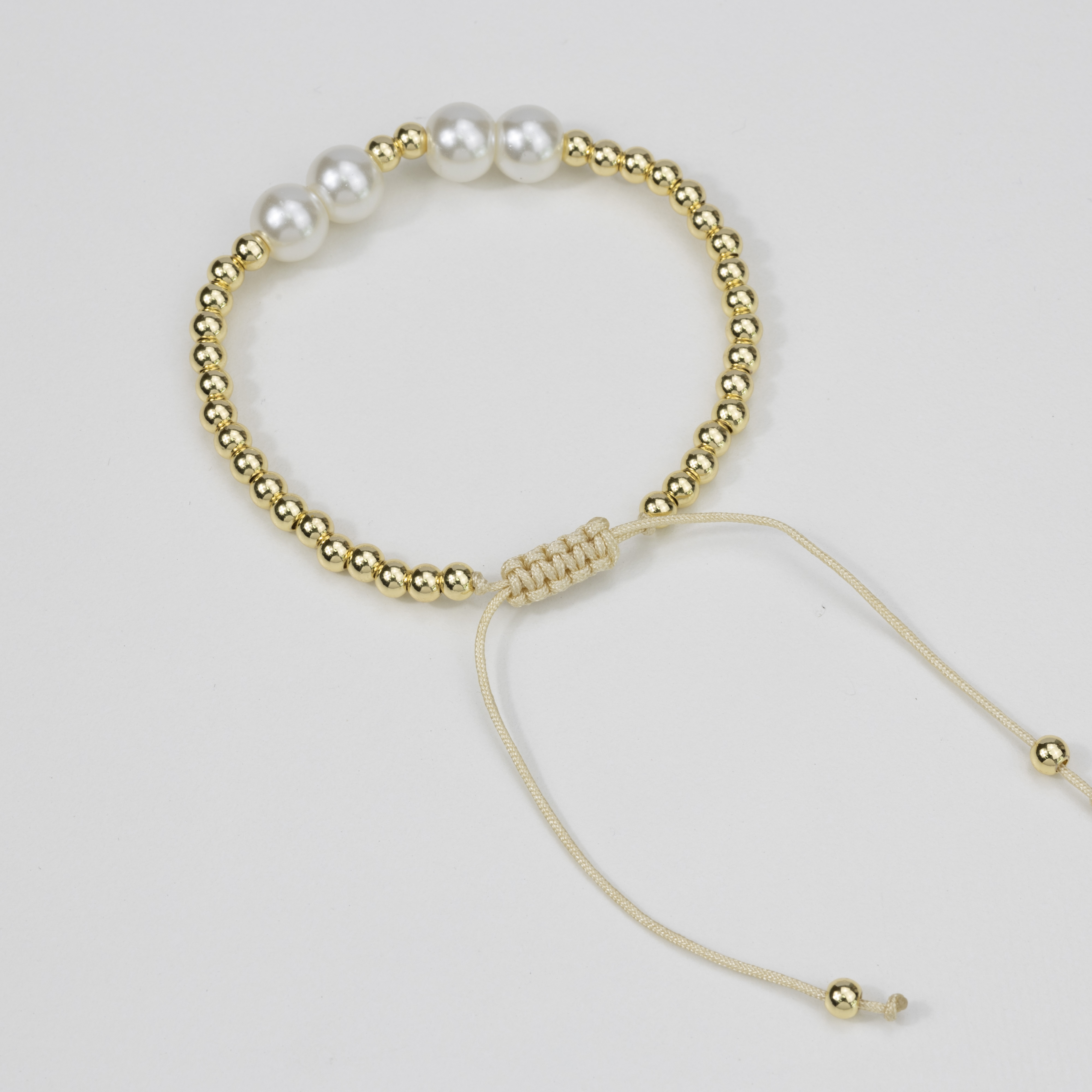 19246  Beige Bracelet with Pearls and Gold Beads