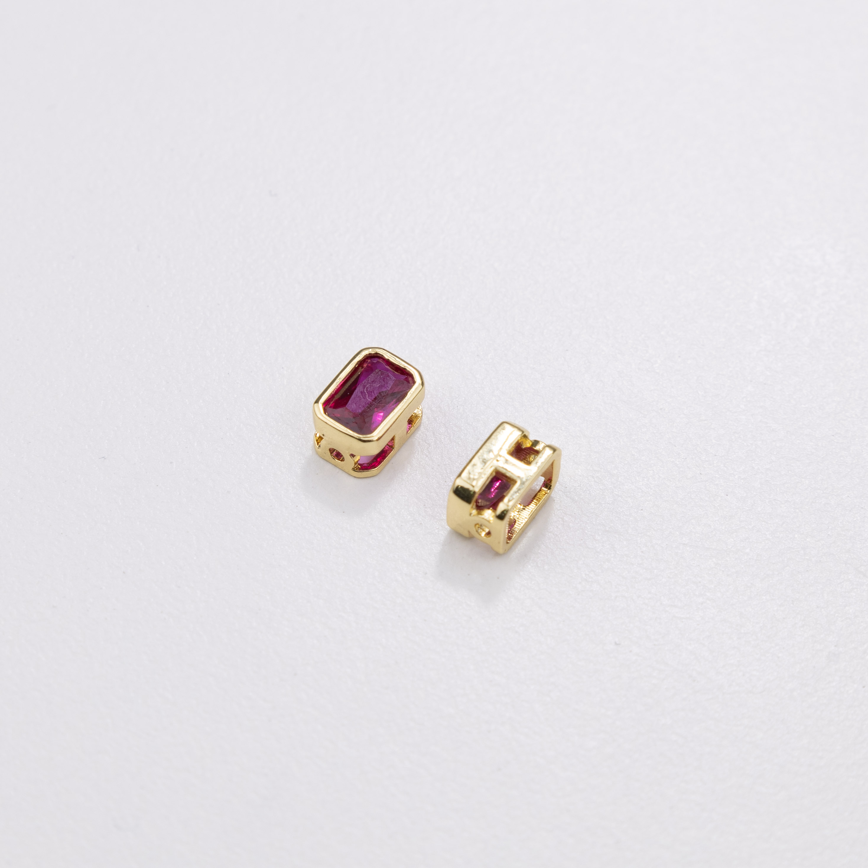 17138 Fuchsia Zircon Rectangular Spacer