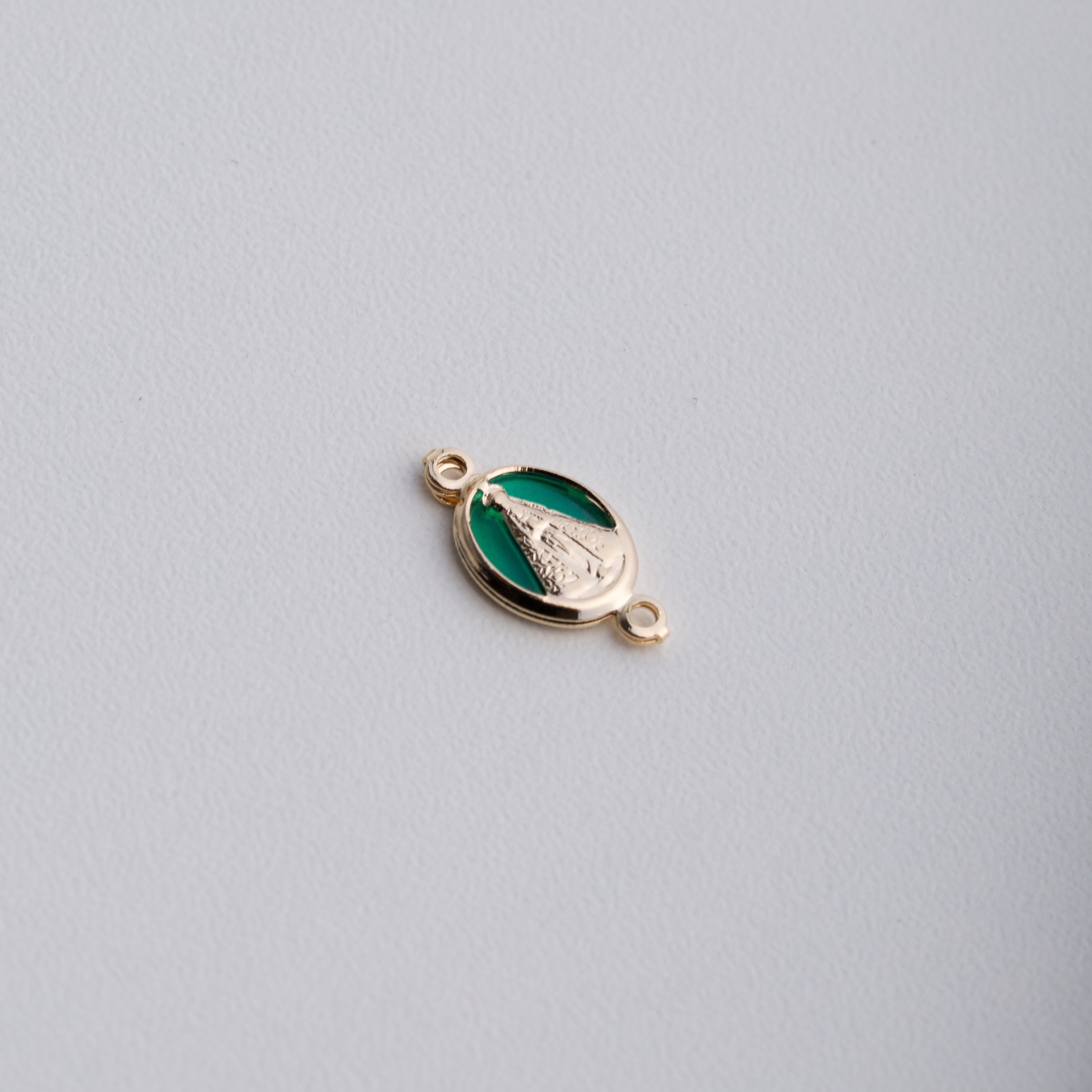 19027 Oval Virgin of the Valley Green Connect