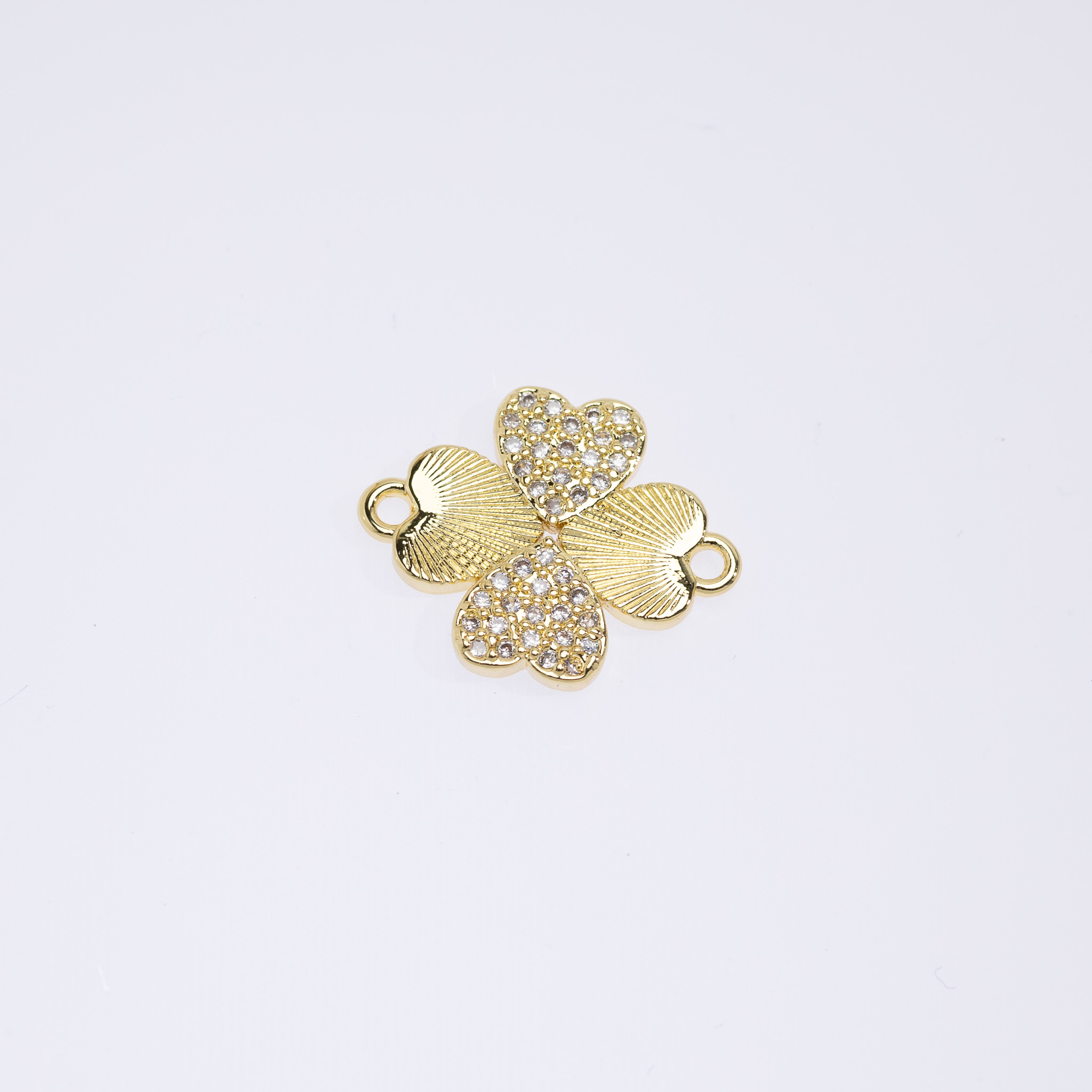 20632 Gold Heart Clover Connector with Crystals