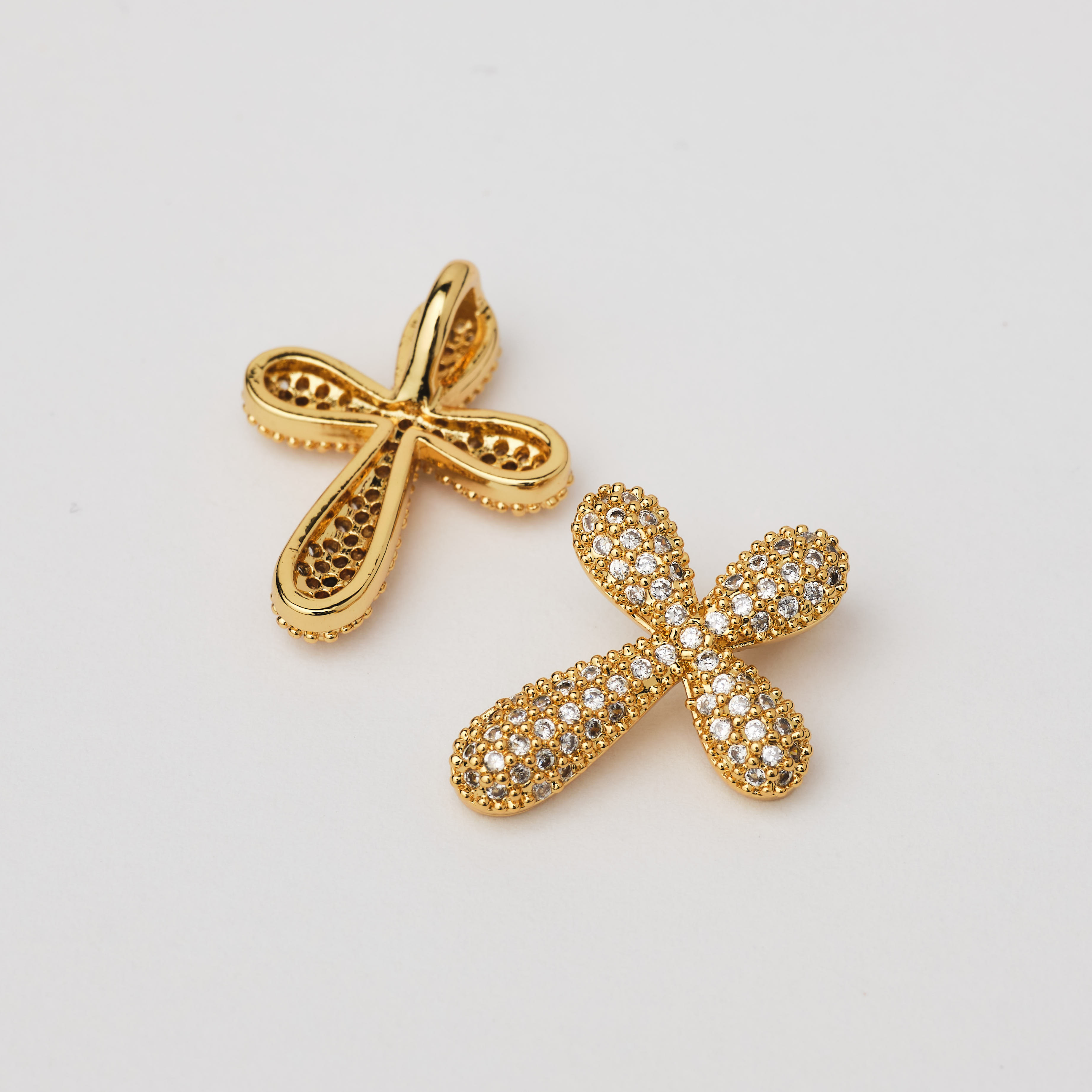 18938 Radiant Faith Cross Pendant