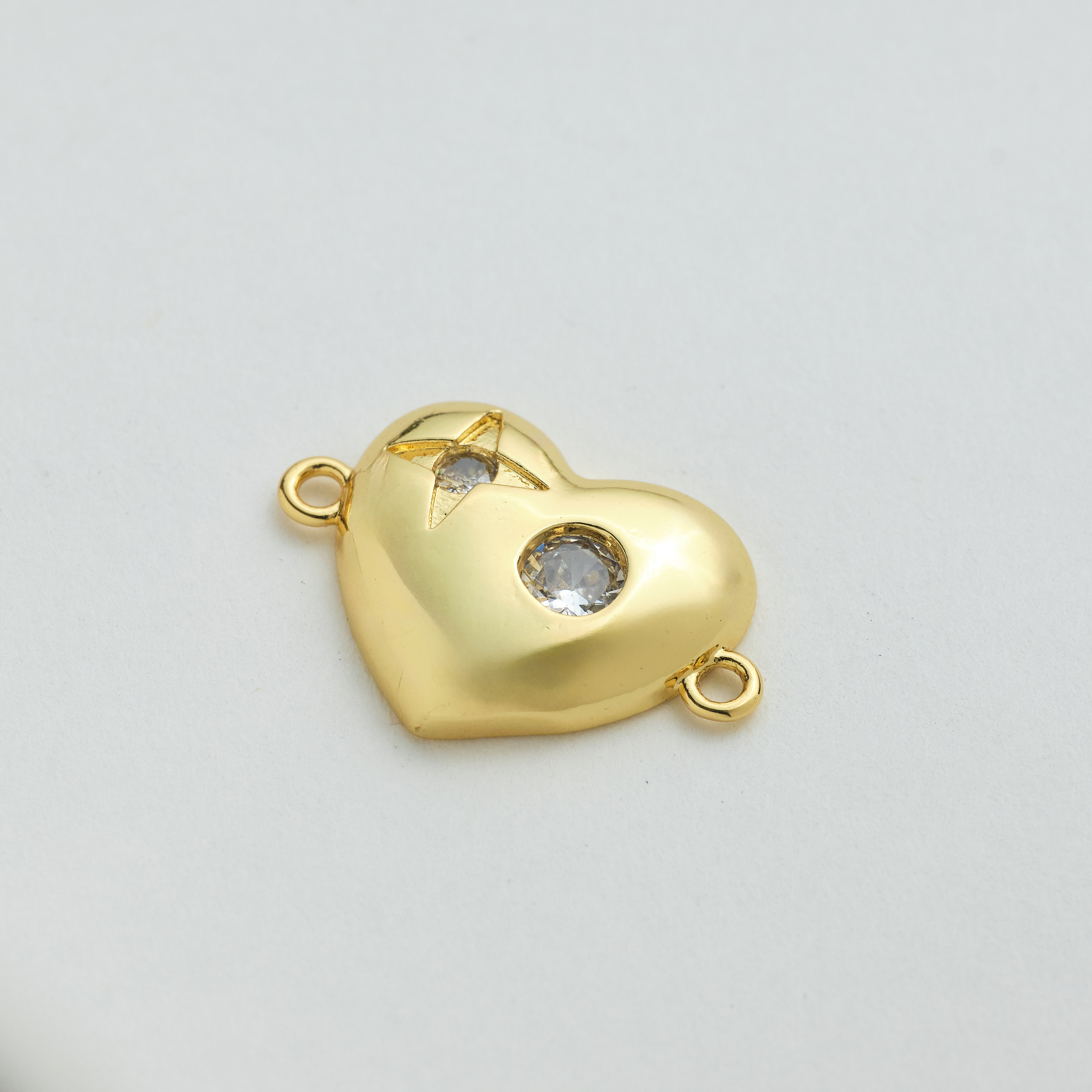 15701 Gold Classic Heart Connector