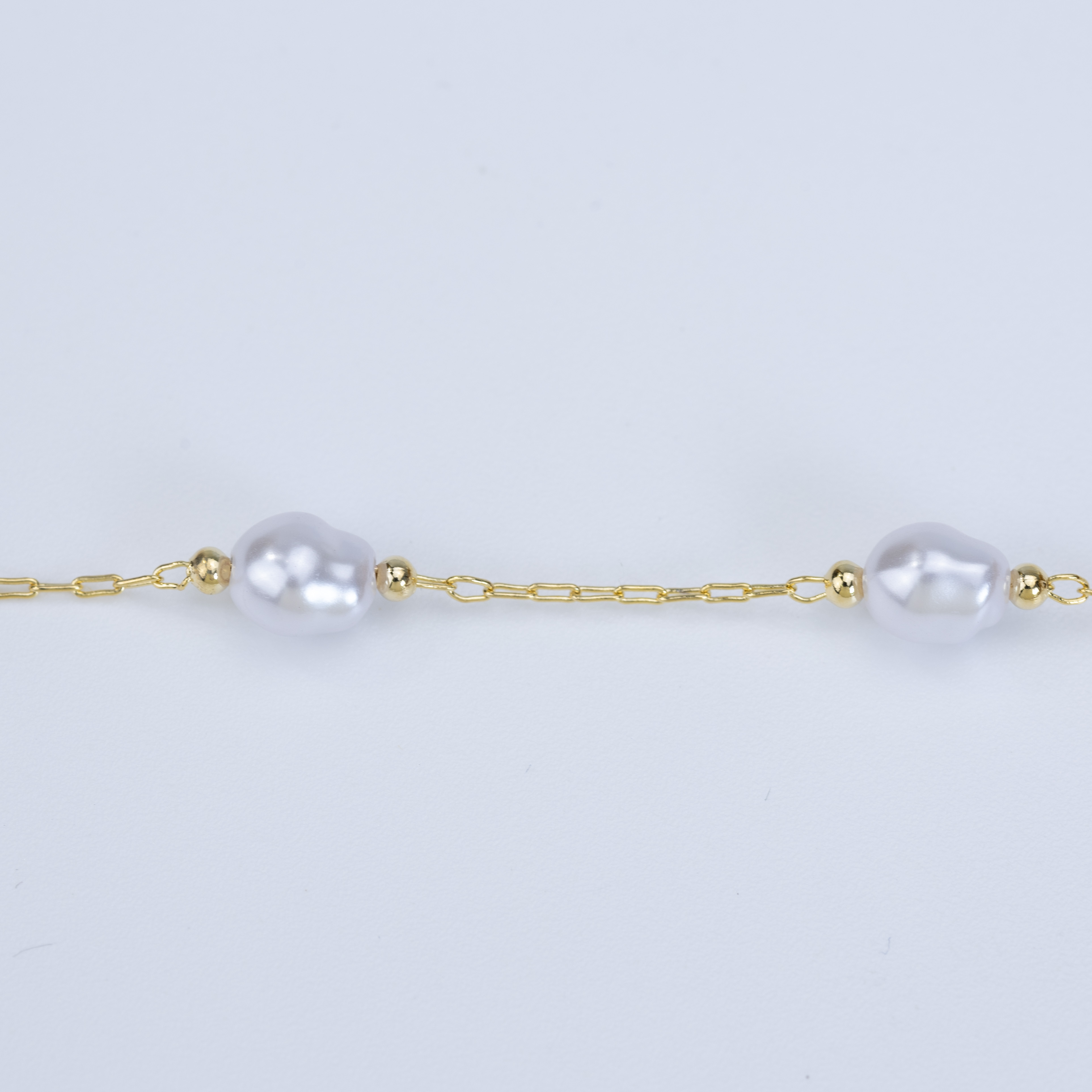 19760 Chain with Irregular Pearls  6x8 mm