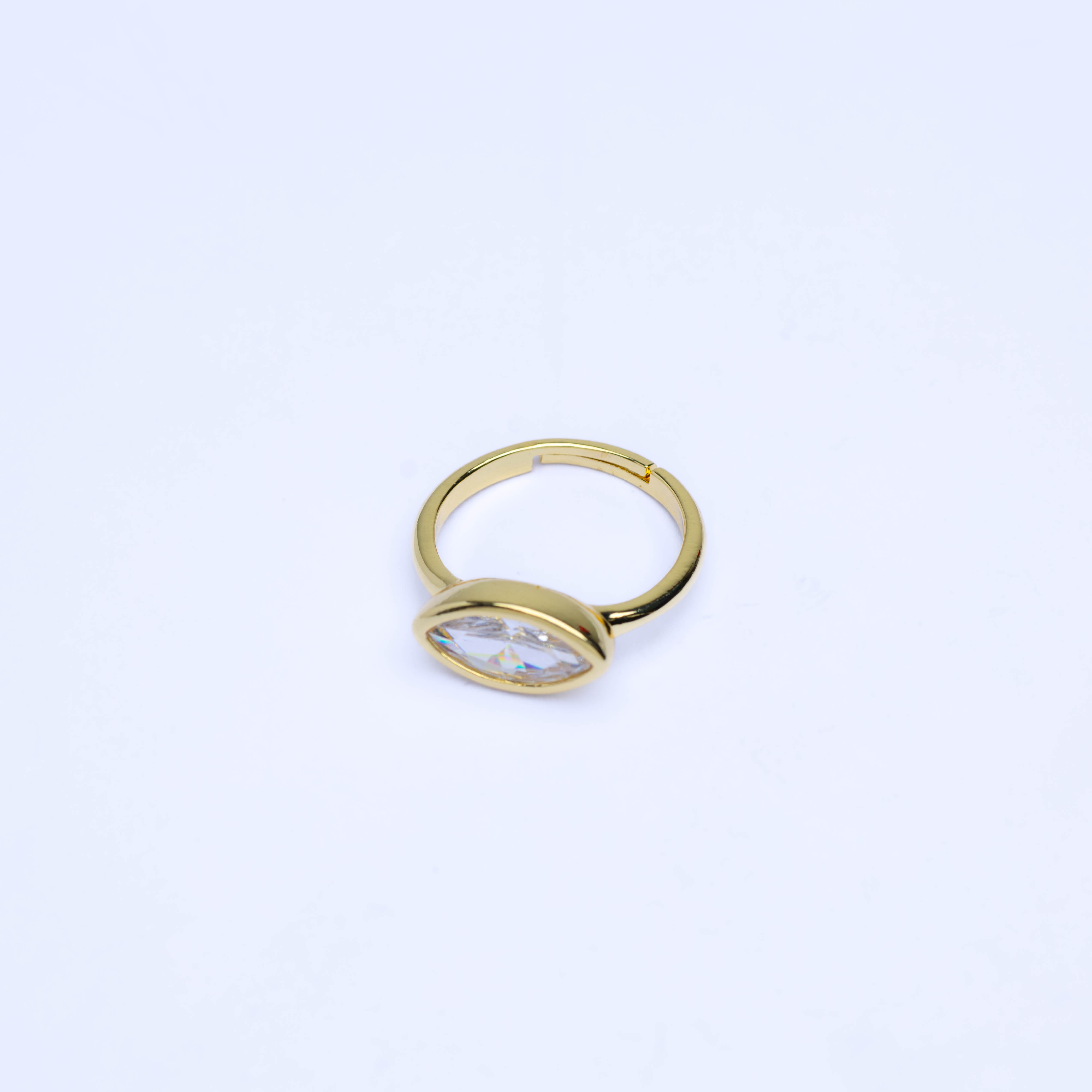 21359 Anillo Ajustable Con oval Transparente
